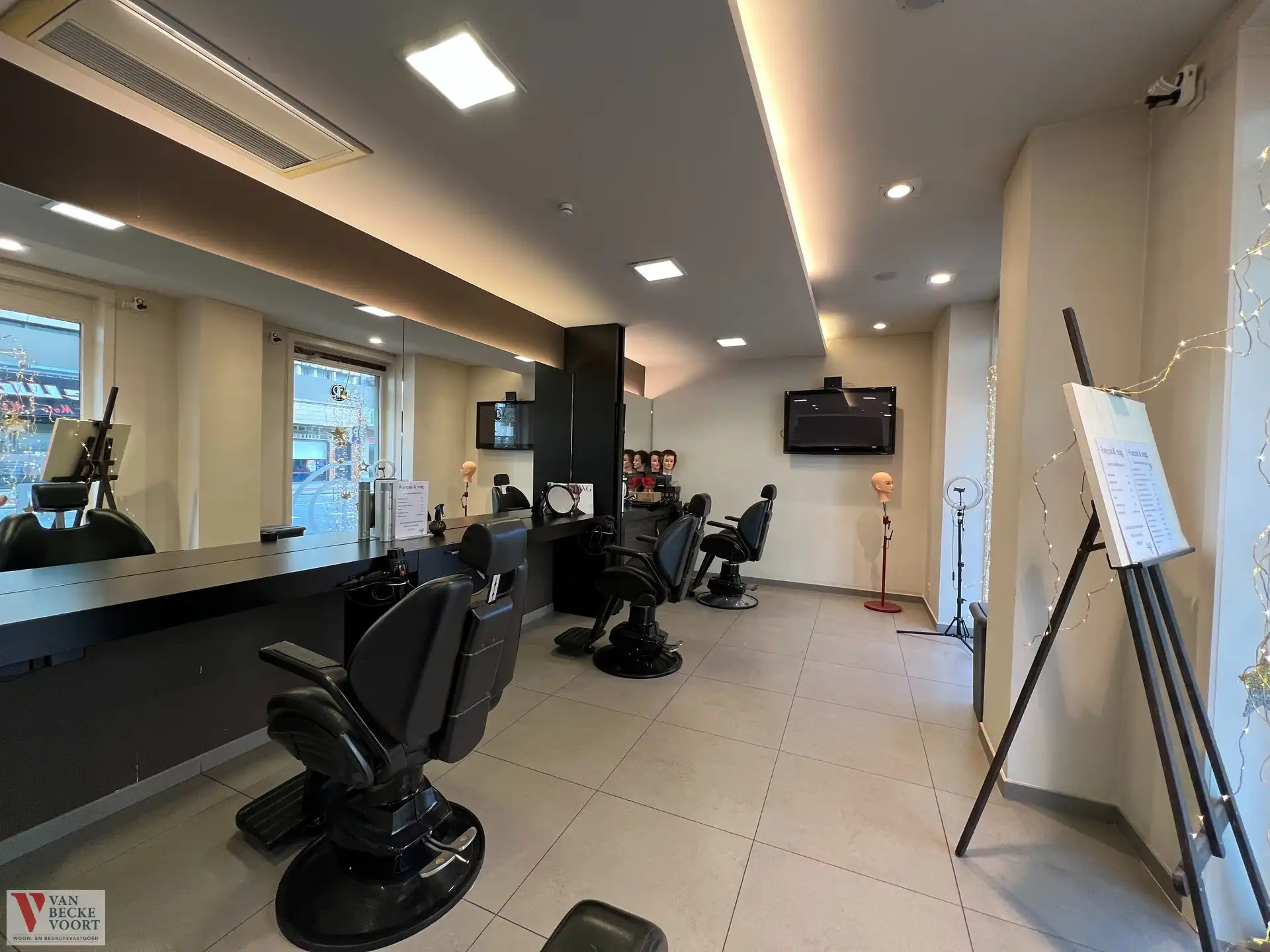 Handelsgelijkvloers 100m² foto 9