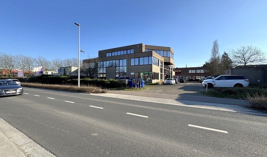 Instapklare kantoren te huur vlakbij A12 in Aartselaar foto 27