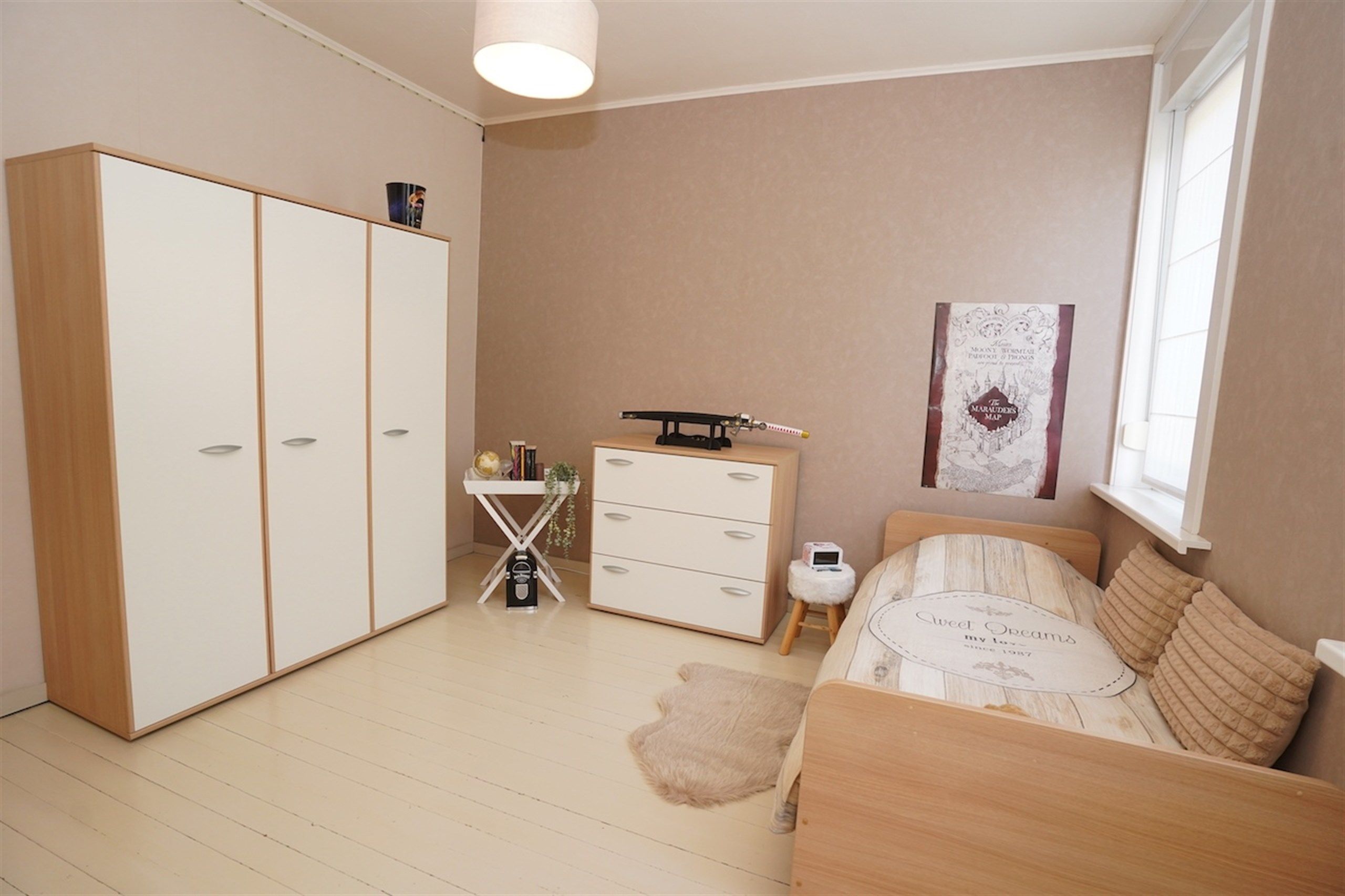 Instapklare woning met mooie tuin en privé garage achteraan foto 19