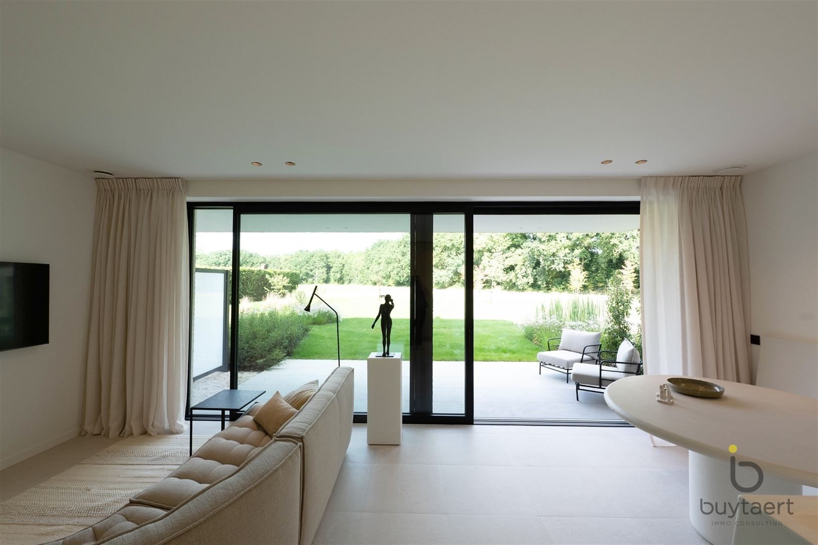 Knap gemeubeld gelijkvloers appartement te 's Gravenwezel met uizicht op natuurgebied! foto 7