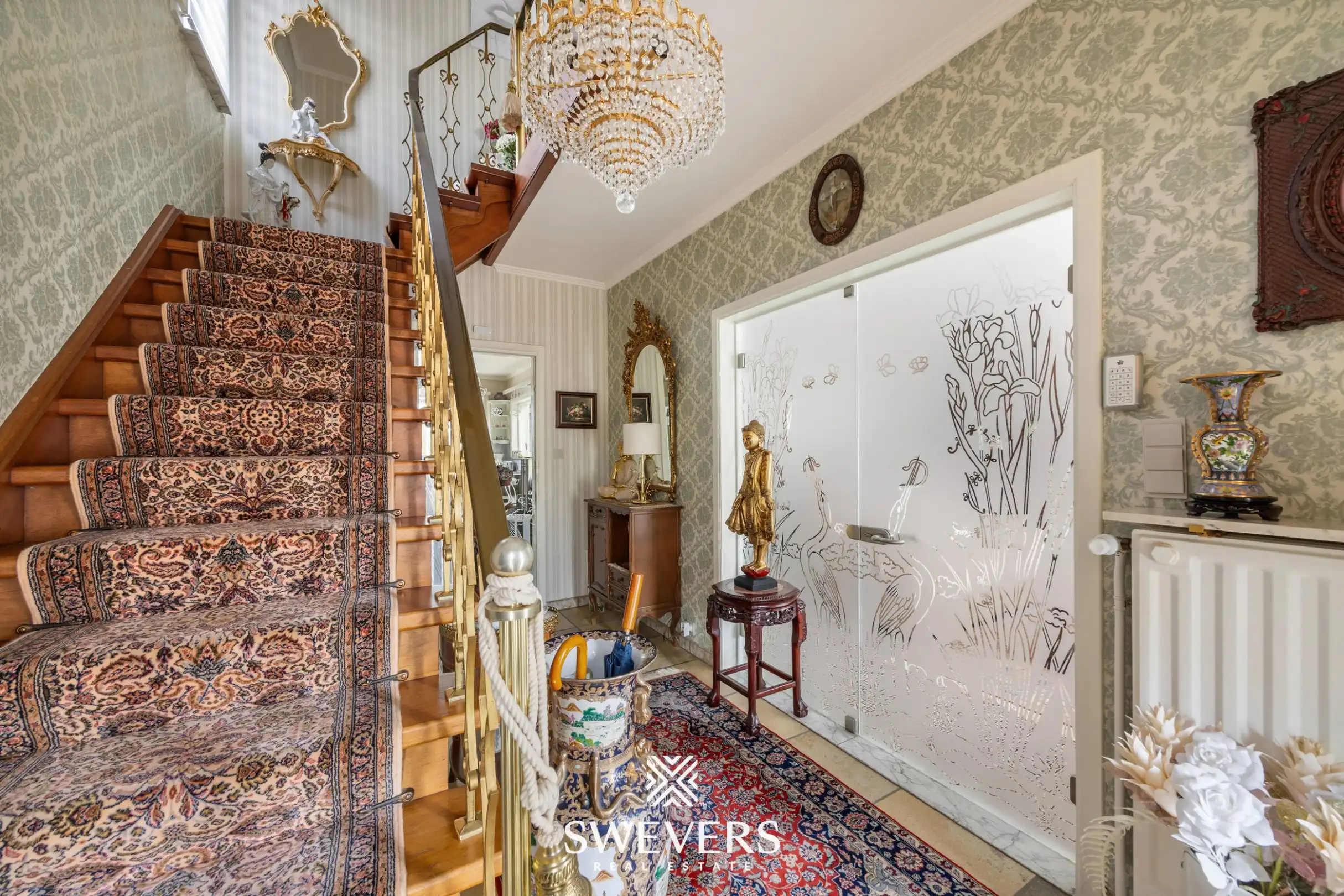 Royale gezinswoning met 257 m² woonruimte foto 17