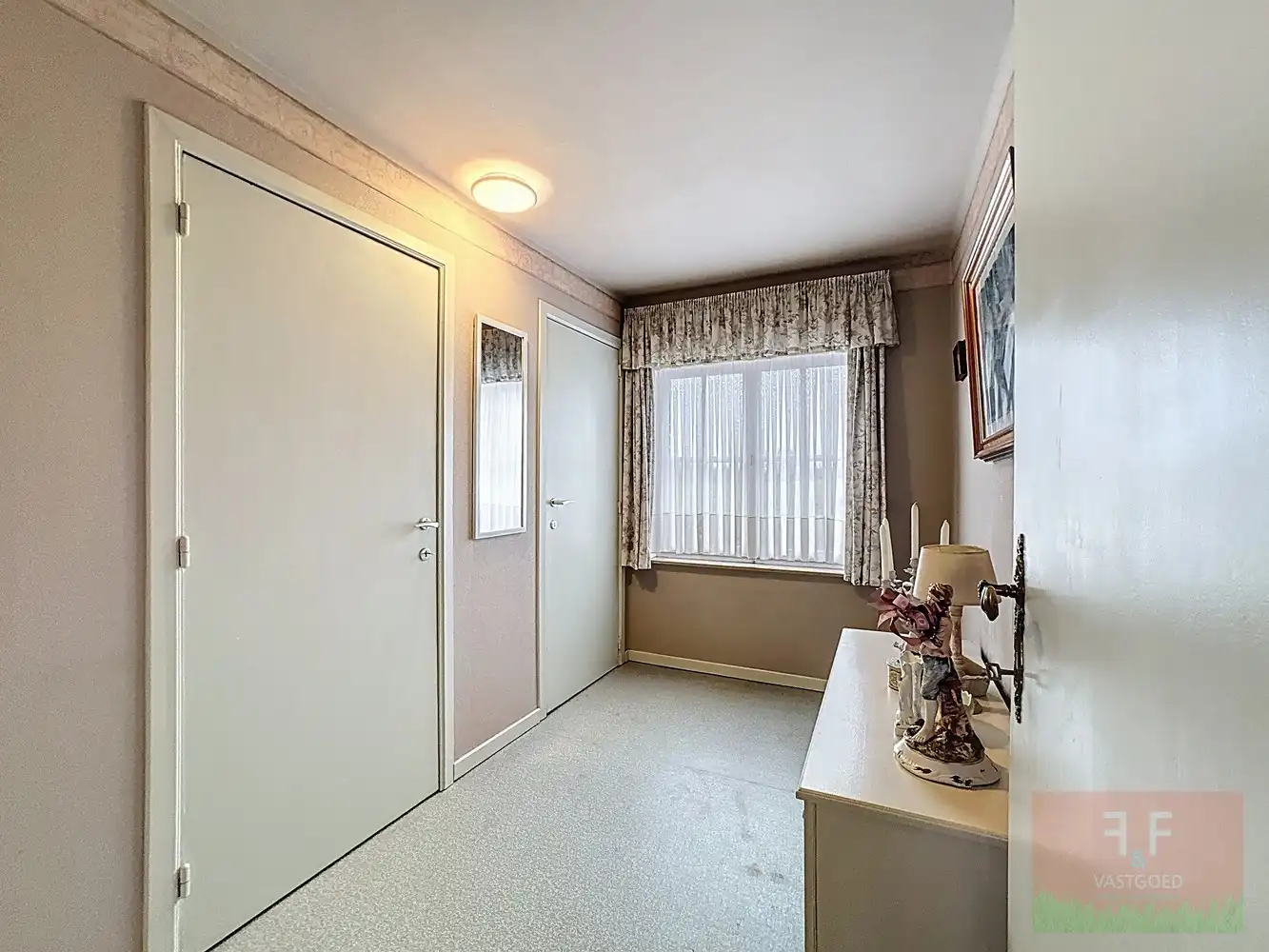 Open gezinswoning met ruime slaapkamers, garage en open tuin te Vlierzele foto 18