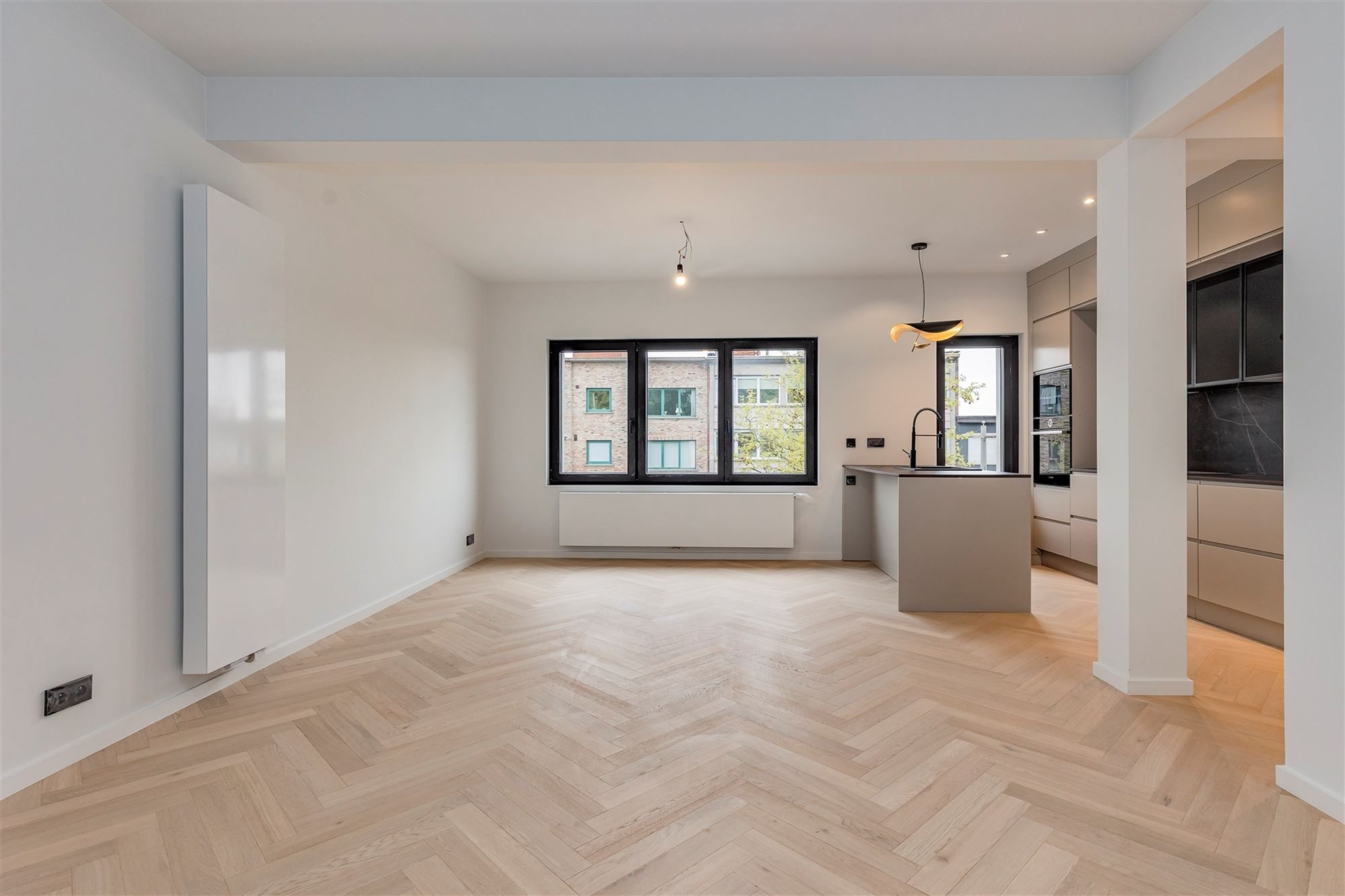 Super-de-luxe gerenoveerd appartement te Mortsel - 2 slk + zuidterras foto 4