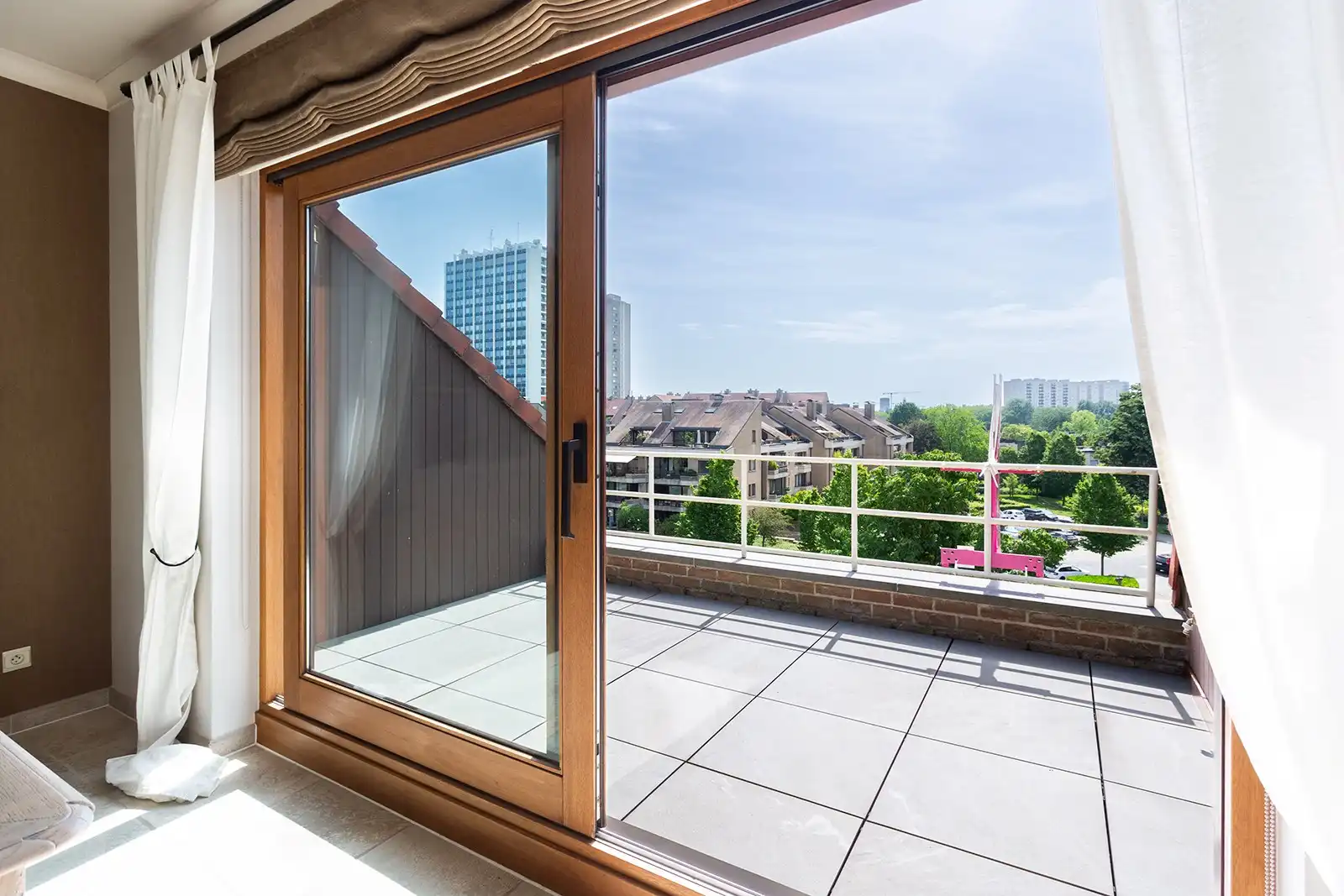 Ruim en lichtrijk duplex met 2 terrassen.  foto 14