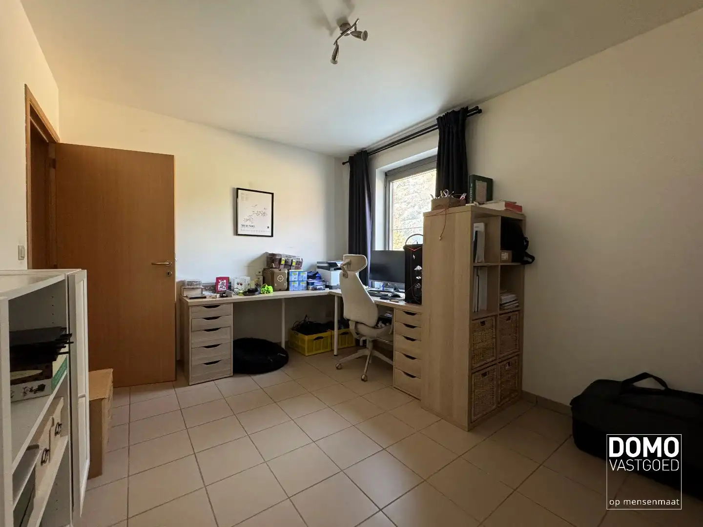 RUIM GELIJKVLOERS APPARTEMENT MET 2 SLAAPKAMERS IN HET CENTRUM VAN MELDERT foto 9