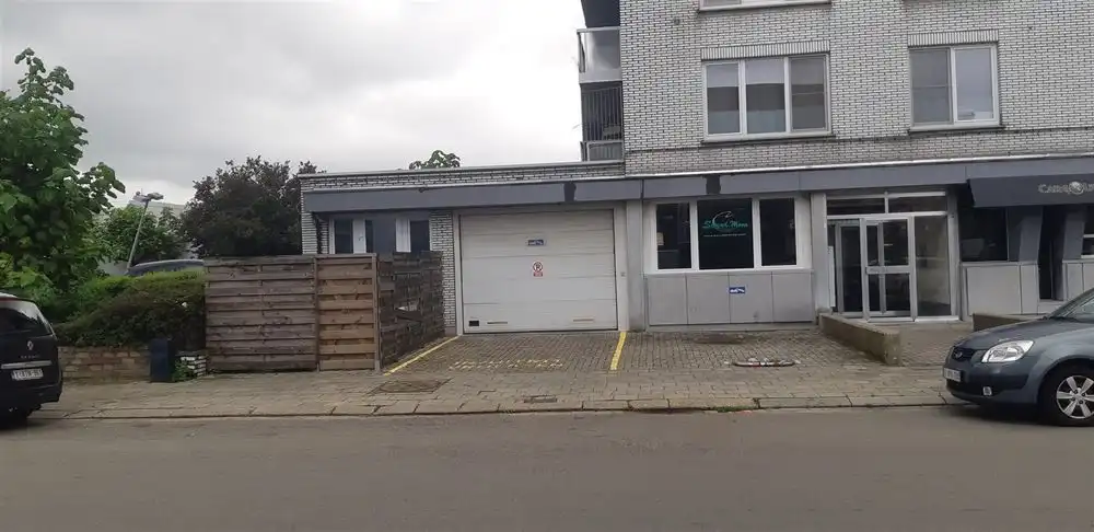 Garagebox te Deurne foto 2