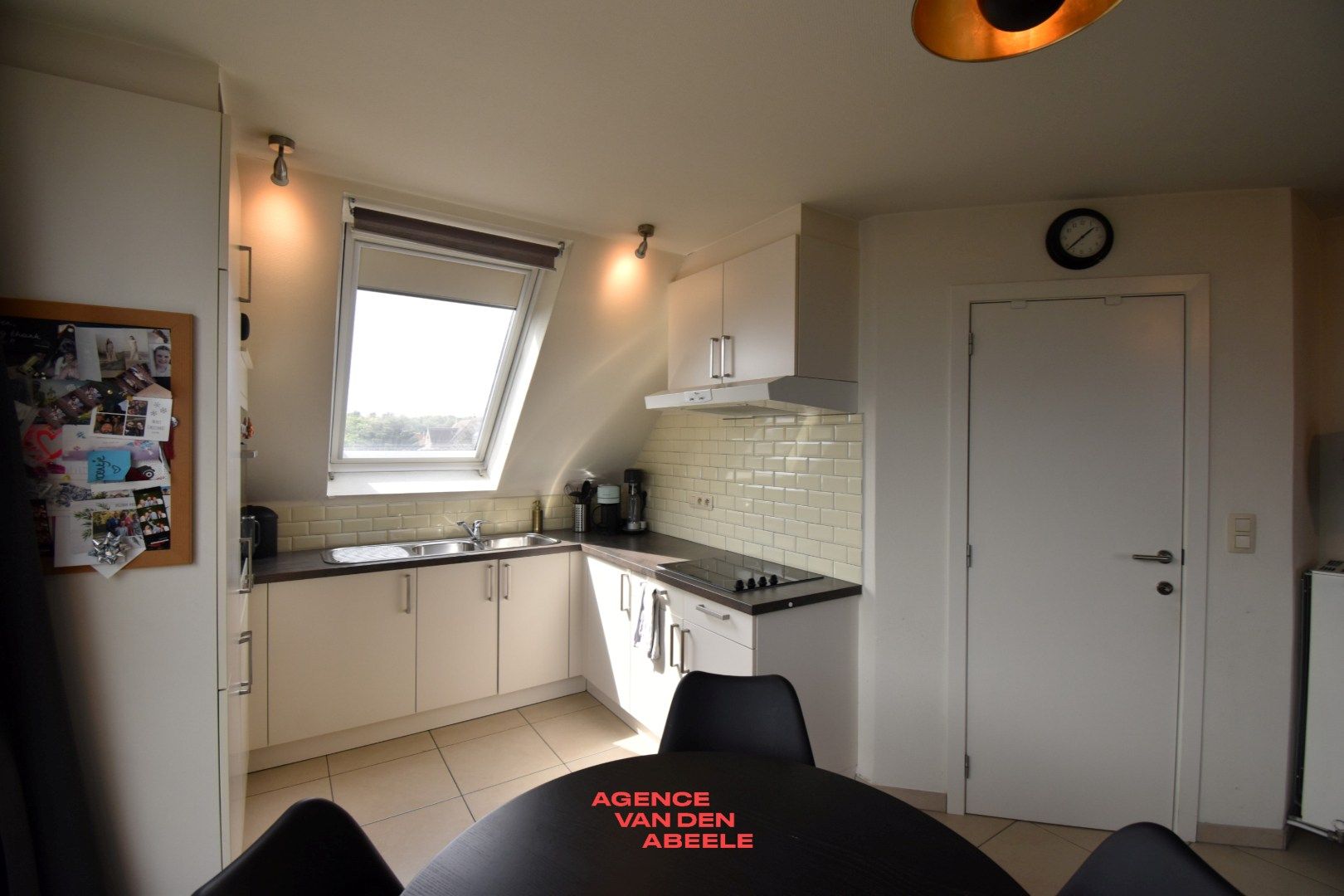 Opbrengsteigendom met 6 appartementen en 7 garages  foto 4