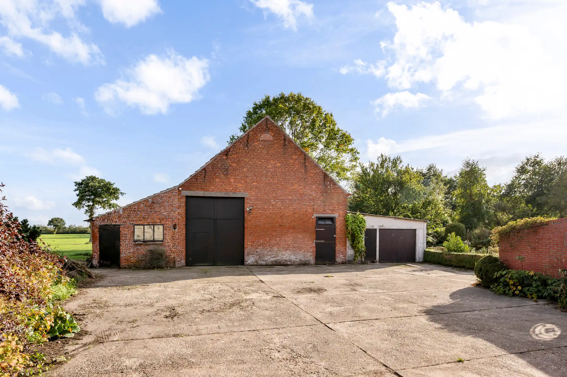 Karaktervolle boerderij met bijgebouw en schuur, met flexibele aankoopmogelijkheden tot ca. 3,57 ha foto 9