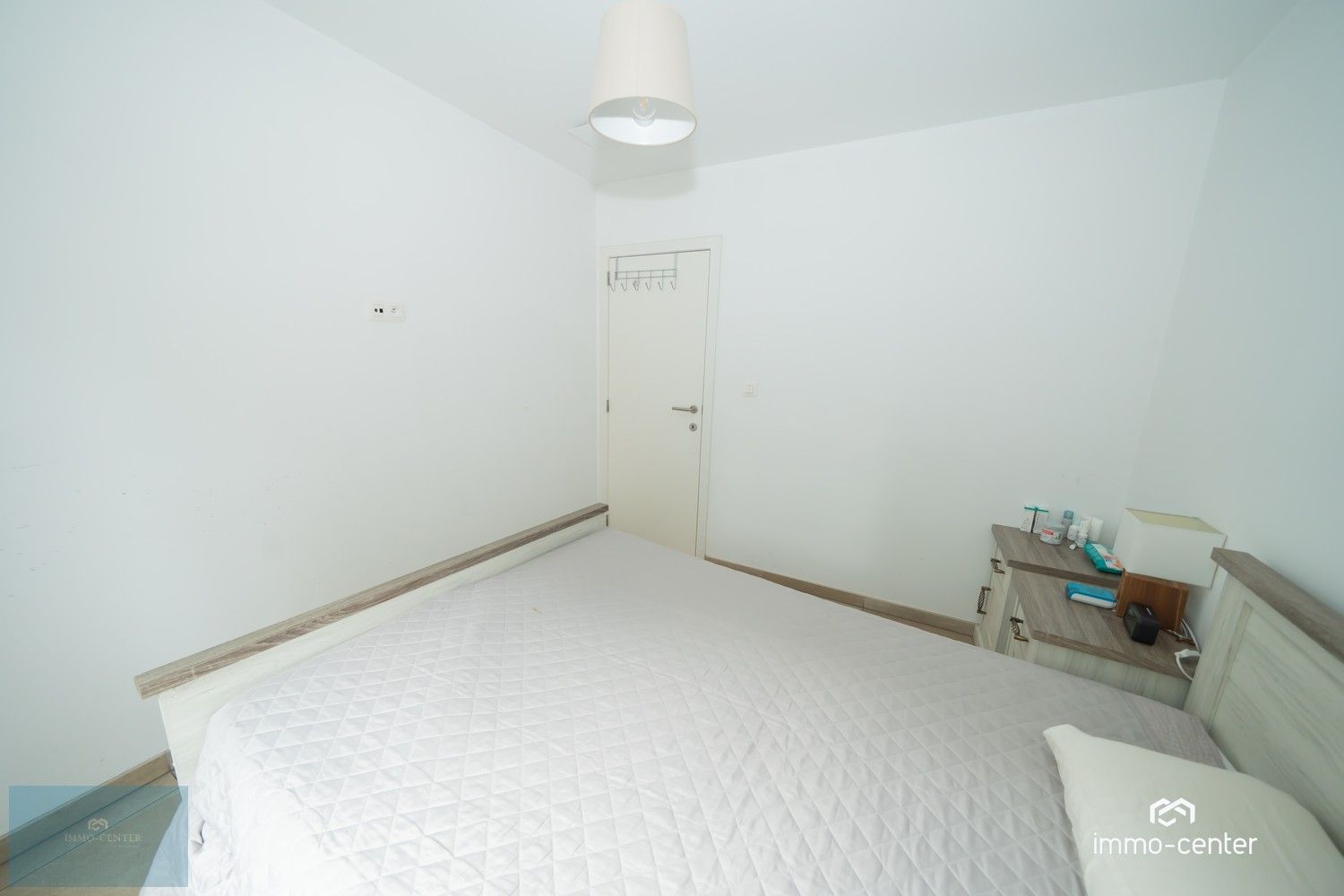 Instapklaar appartement met 2 slaapkamers, autostaanplaats, 2 terrassen in groene omgeving foto 7