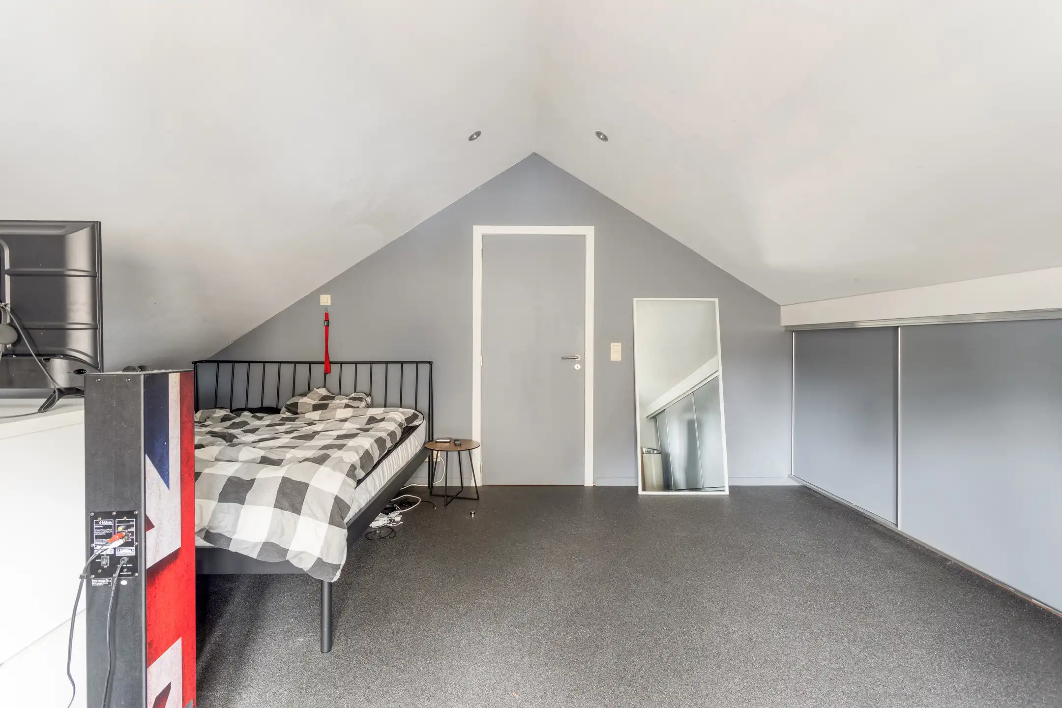 Ruime, energiezuinige woning met 6 slaapkamers & 2 badkamers foto 16