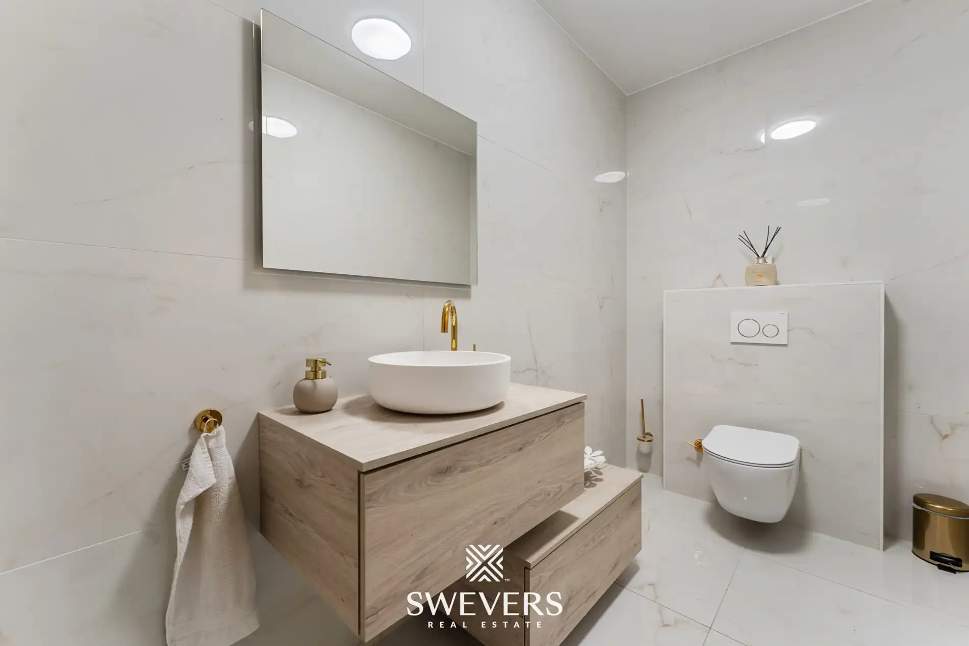 Ruime recente woning ( 314m²) op 6 are 80 ca in Paal  foto 26