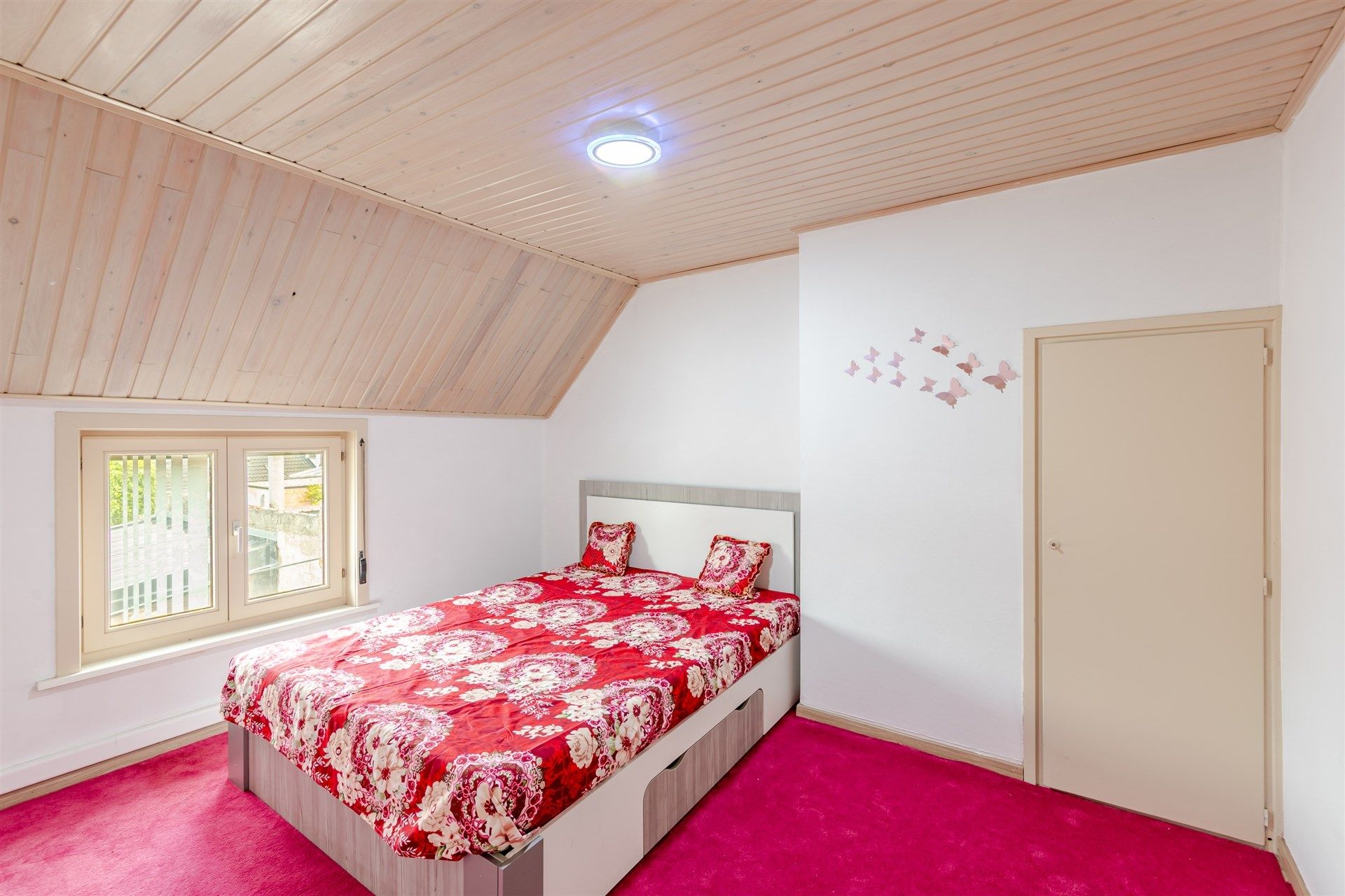 Instapklare woning met 2 slaapkamer en gezellige koer foto 12