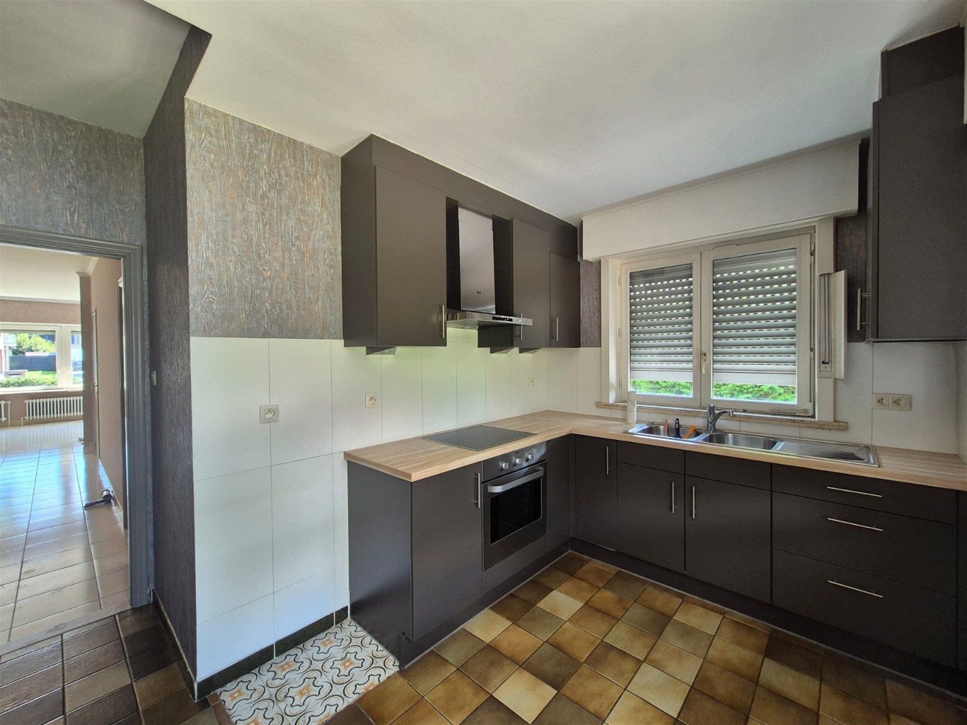 Gunstig gelegen gelijkvloers appartement met gezellig tuintje. foto 5