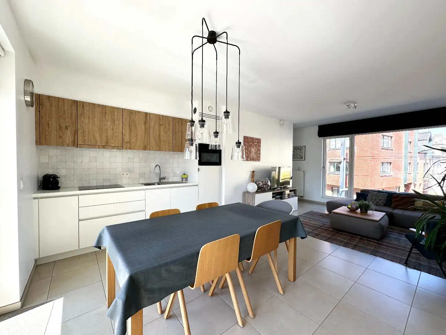 Stijlvol 1-slaapkamer appartement met berging en garage! foto 5