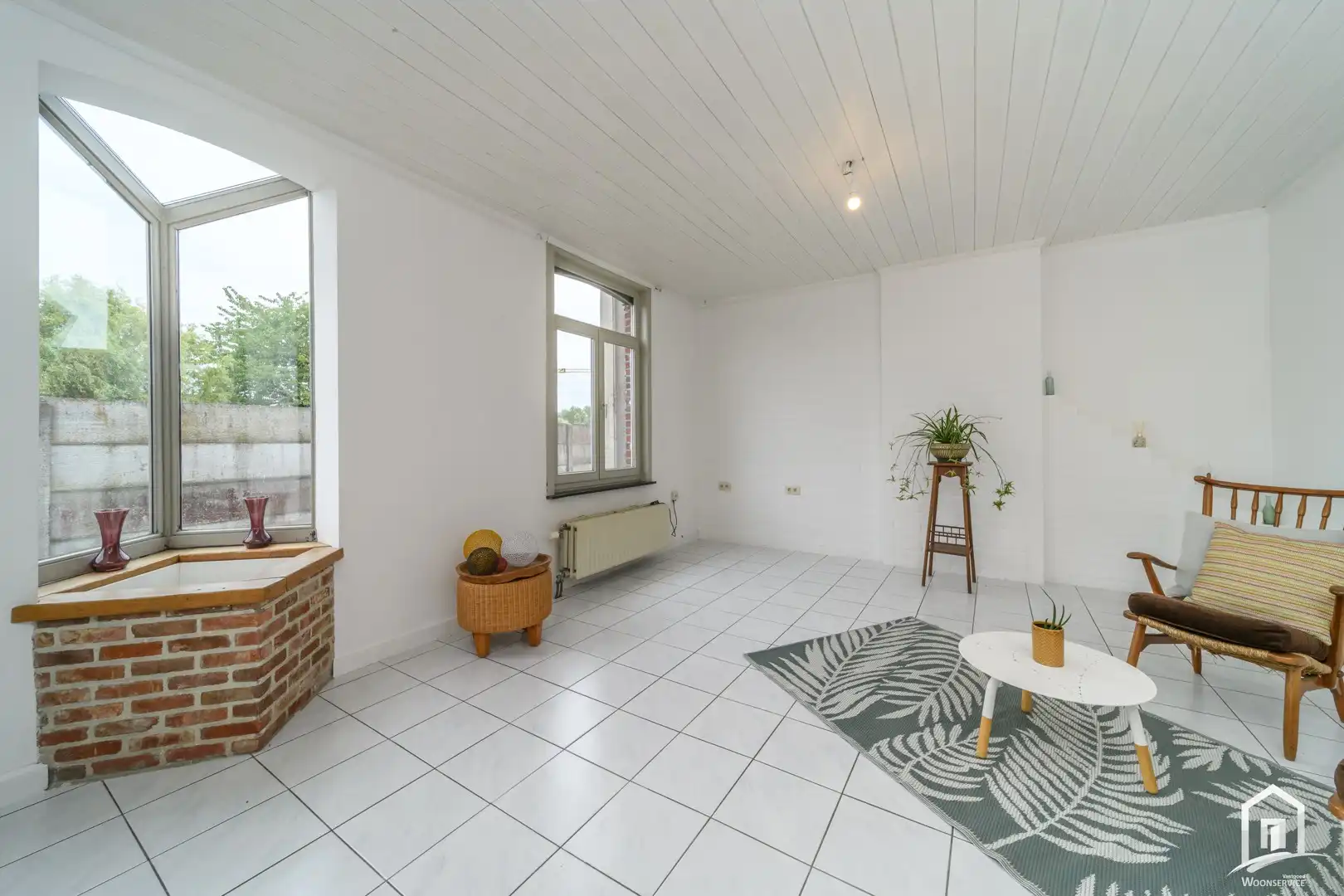 Ruime woning met 4 slaapkamers in rustige straat foto 5