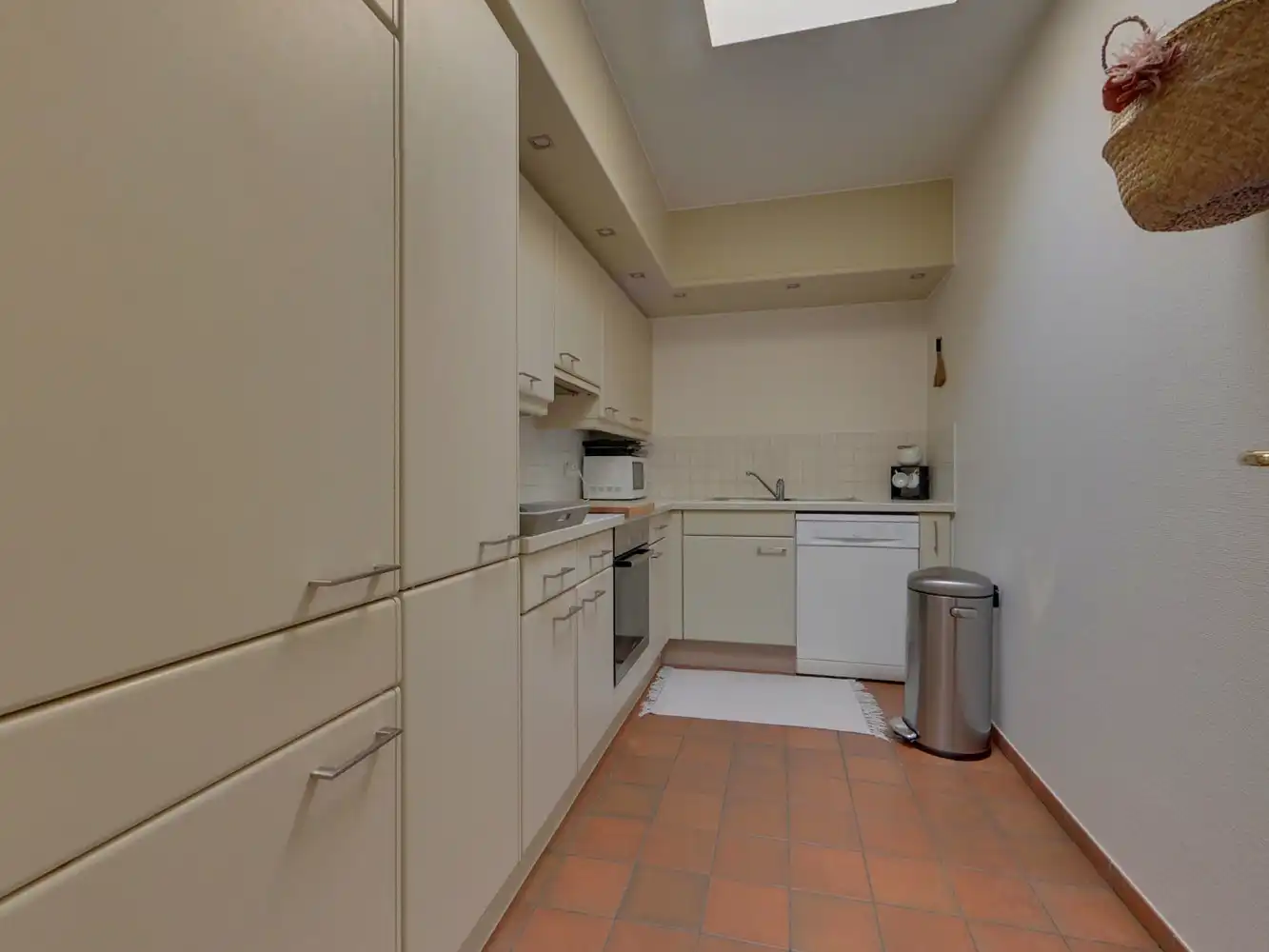 Lichtrijk en gemeubeld 2-slaapkamer appartement in Duinbergen foto 8