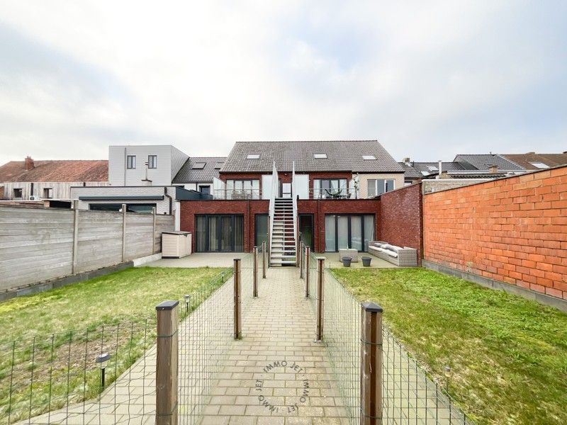Investeringsvastgoed van 4 appartementen met 4 garages in hartje Beveren foto 2
