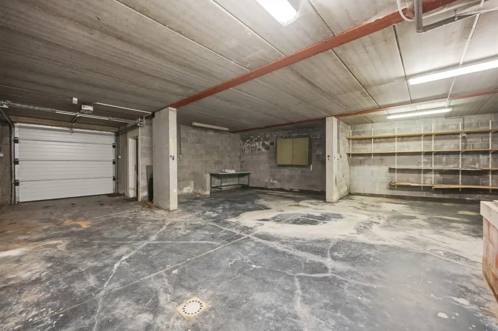 Instapklare OB (2006) met grote garage en 3 slpks foto 12