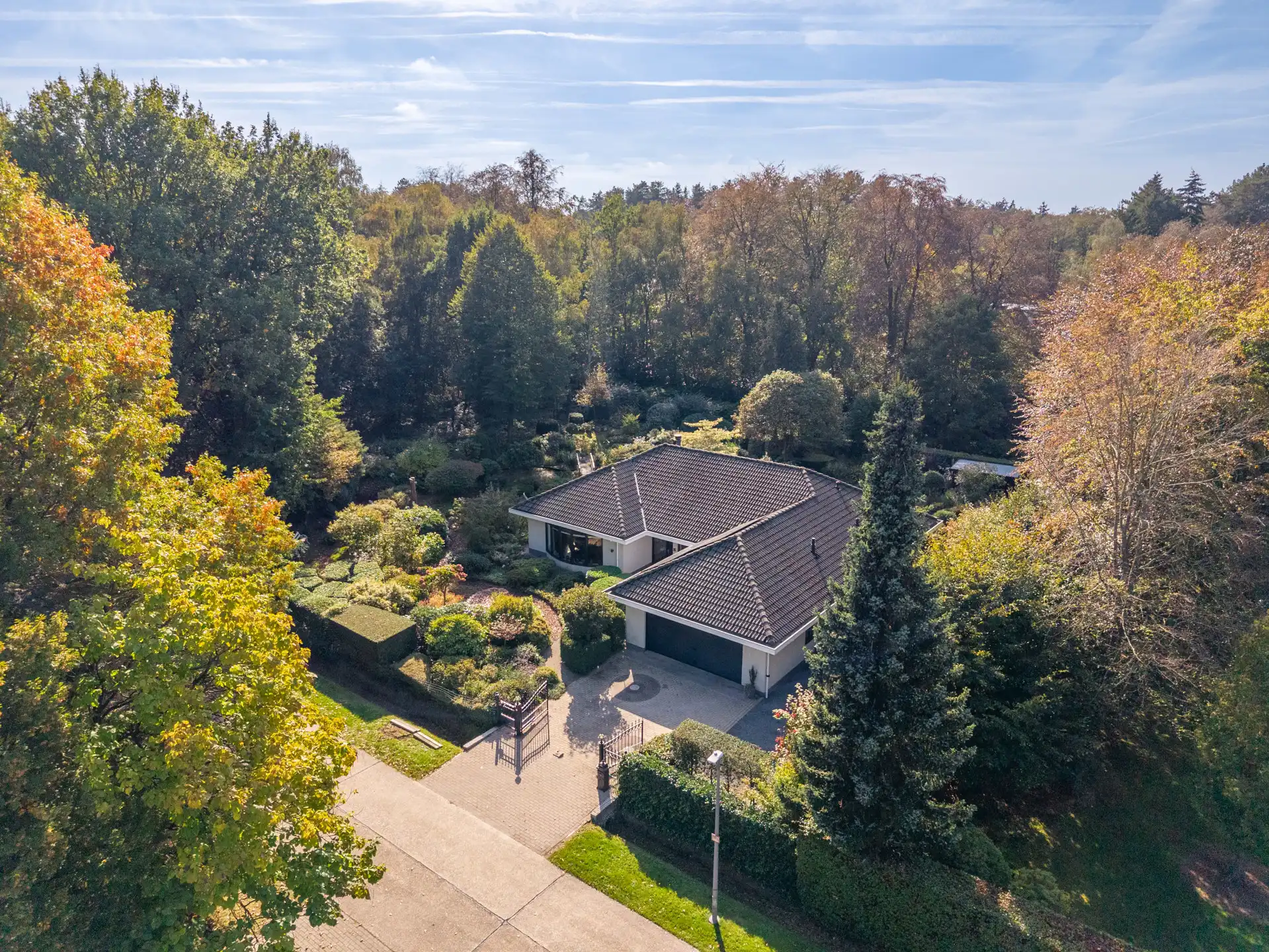 Instapklare gelijkvloersvilla met unieke parktuin op 2.086 m²  foto 54