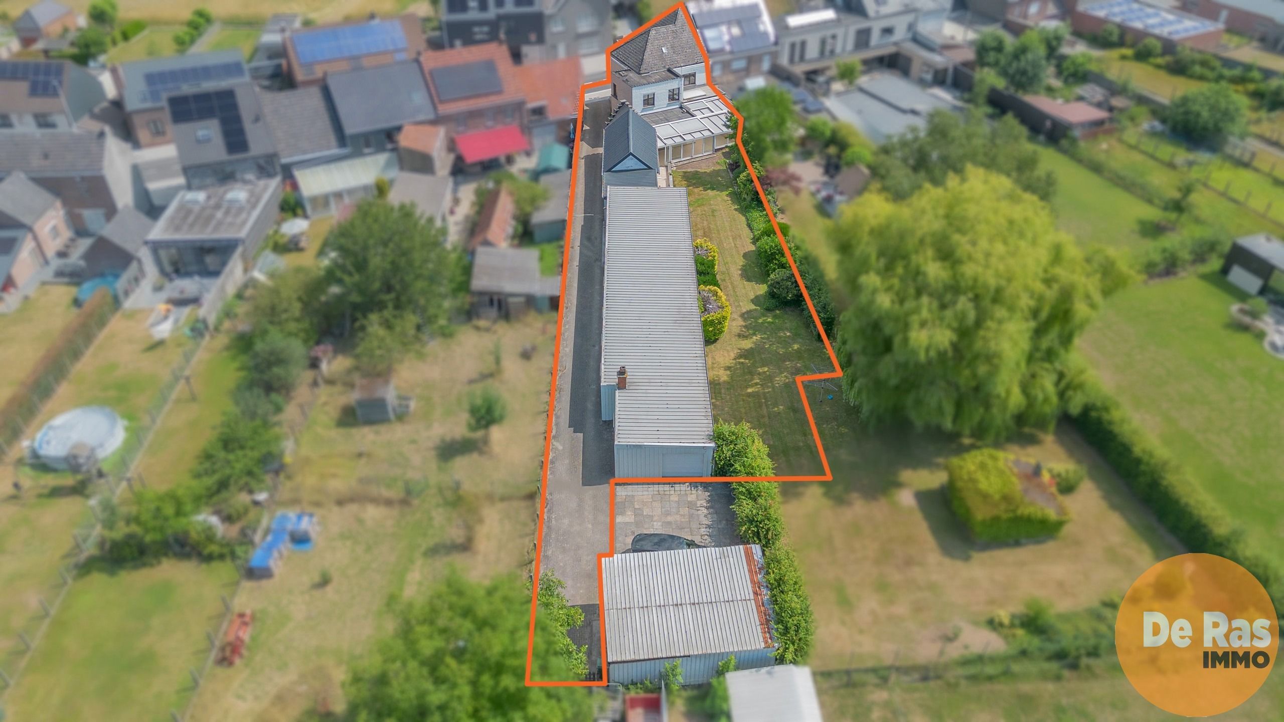 WOUBRECHTEGEM–Solide woning met loods in landelijke omgeving foto 2