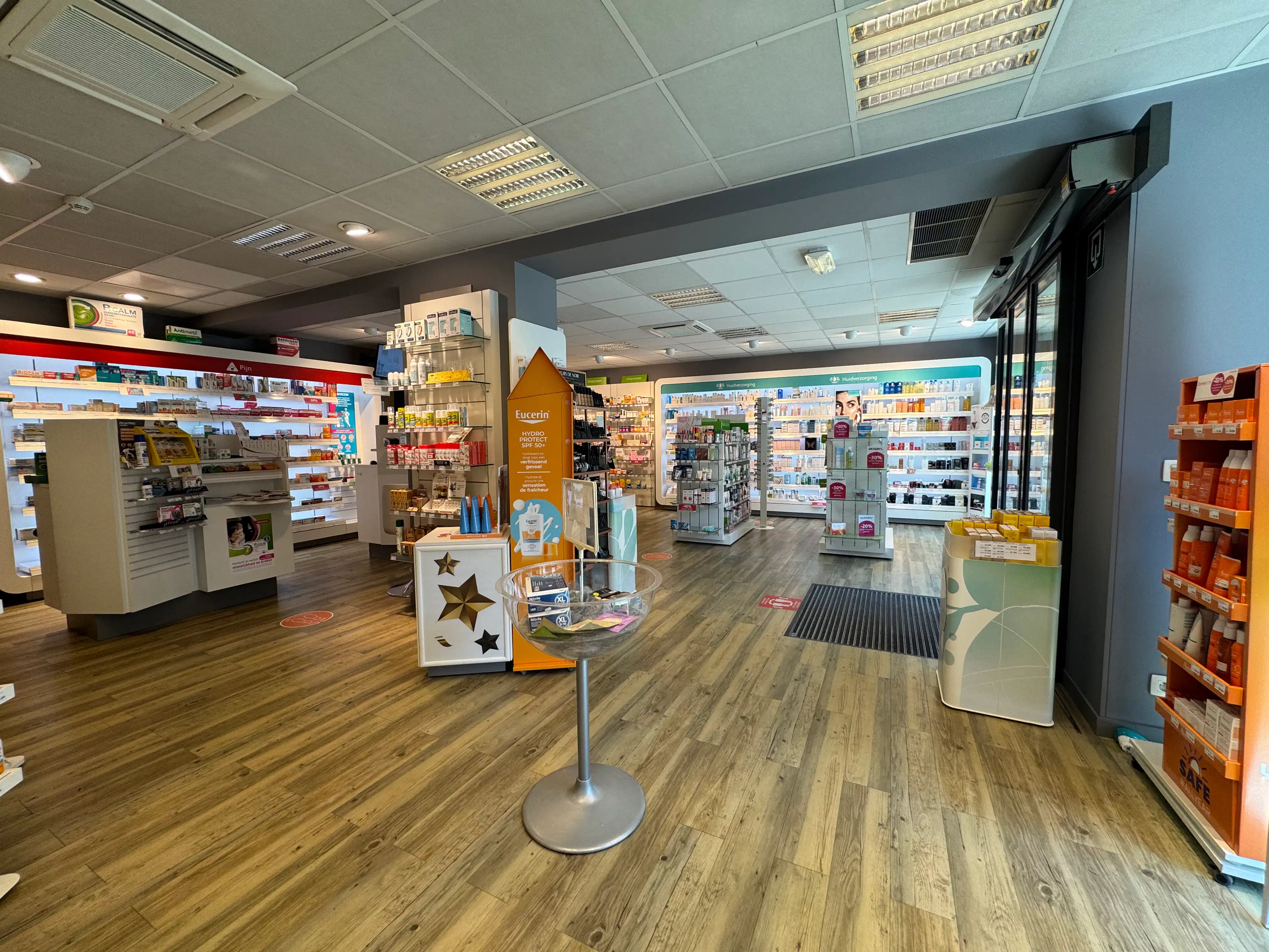 Handelsgelijkvloers 142m² foto 3