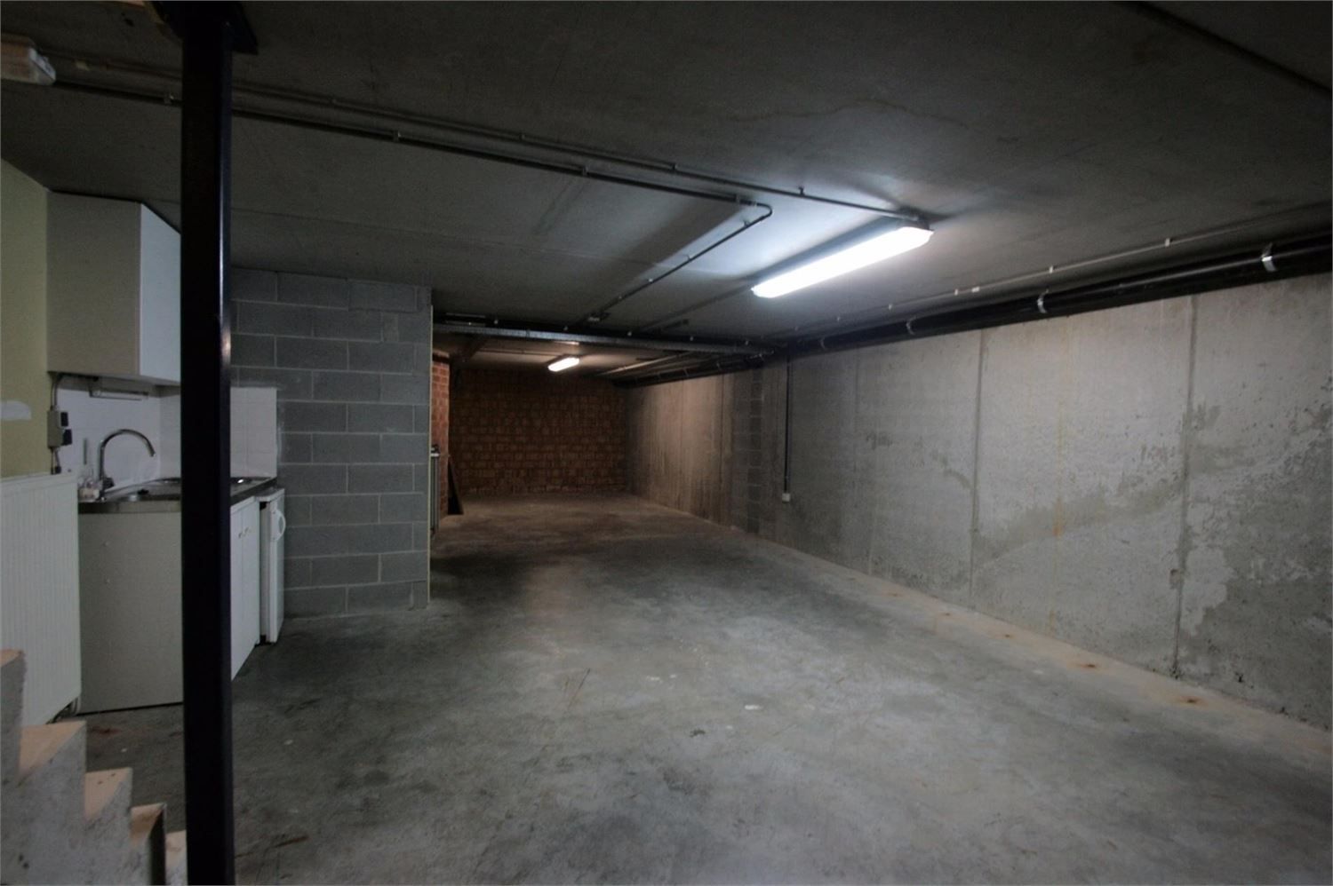 TOP GELEGEN HANDELSPAND NAAST AUSTRALIAN ICECREAM foto 10