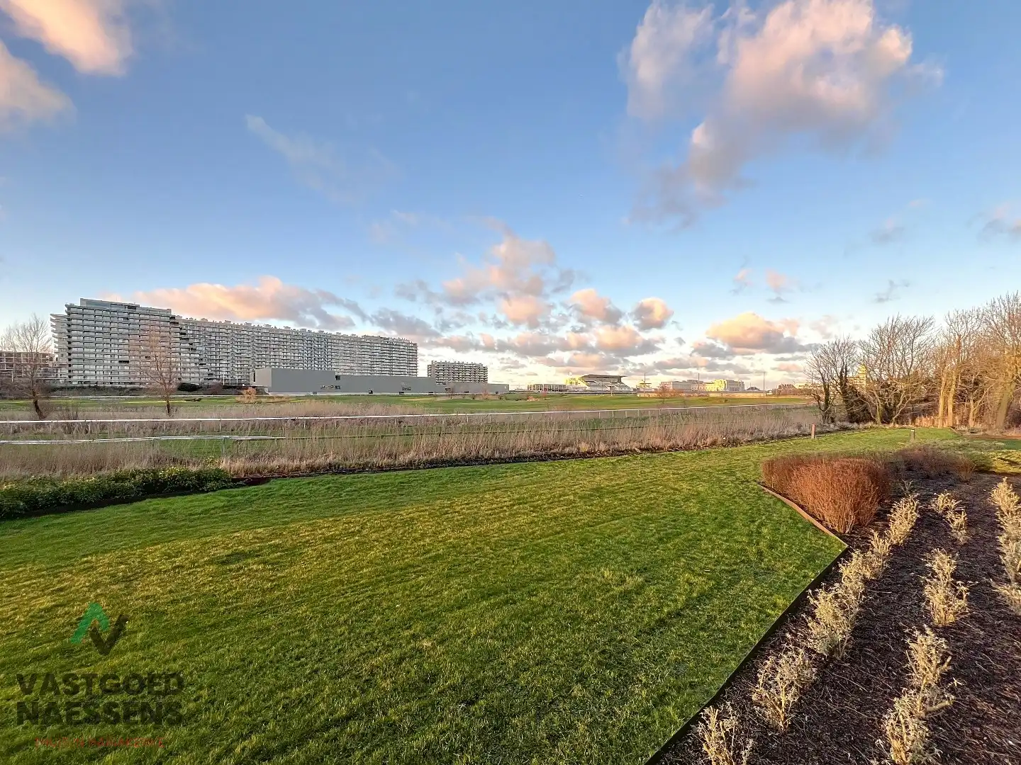 SCHITTEREND 1 SLPK AP MET ZICHT OP GOLF EN ZONNIG TERRAS foto 16