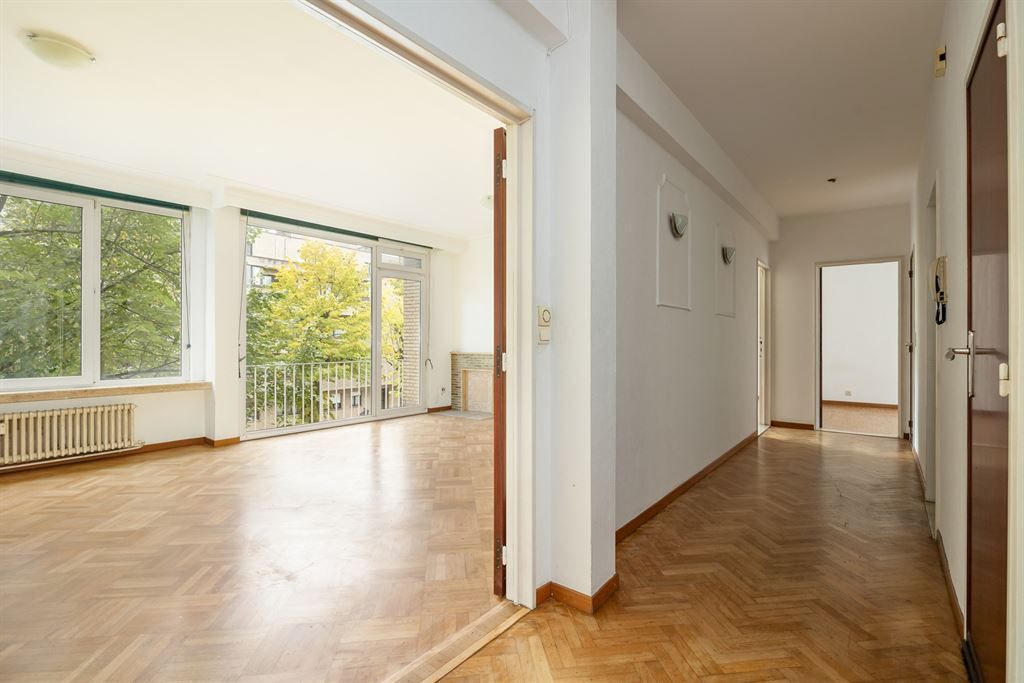 Op te frissen appartement nabij Te Boelaerpark foto 3