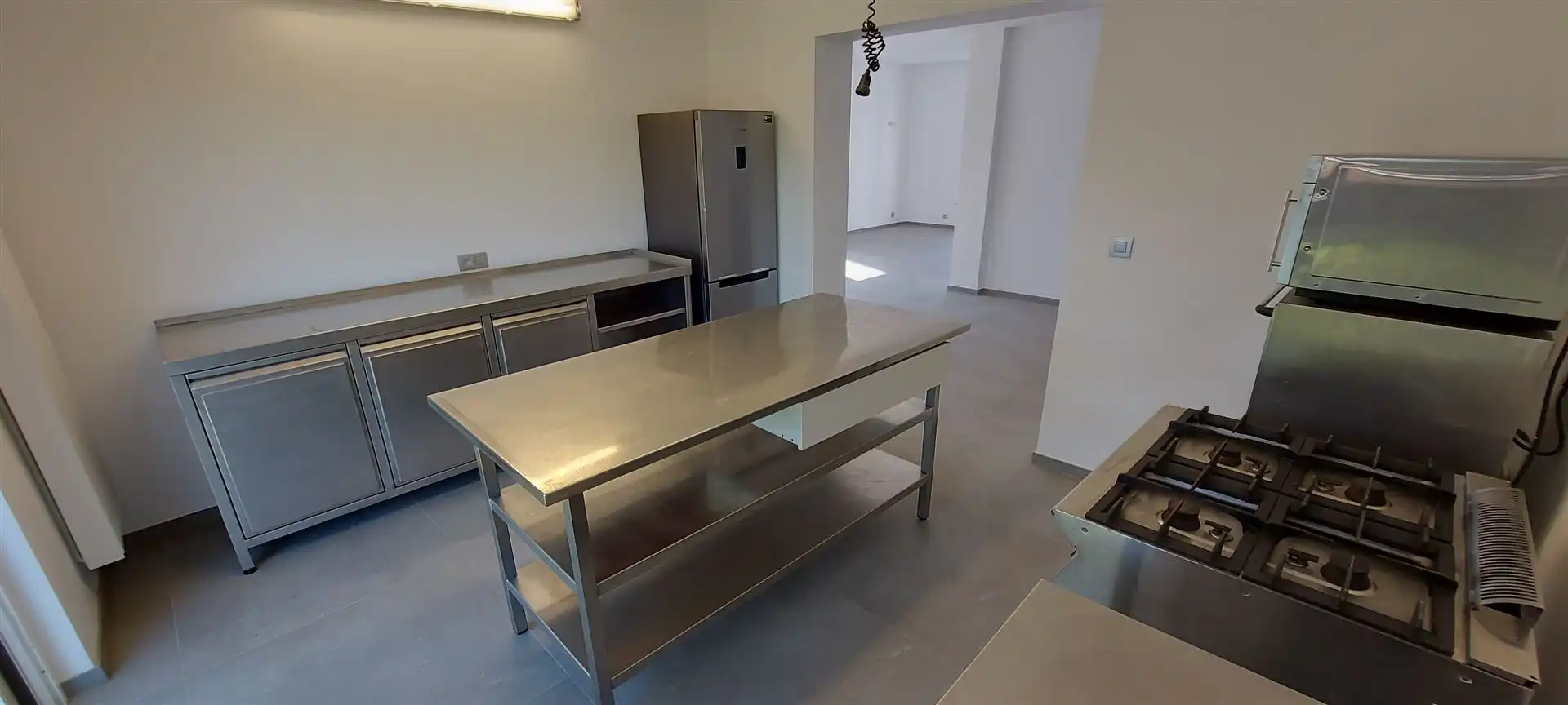 Handelsruimte met woonst foto 6