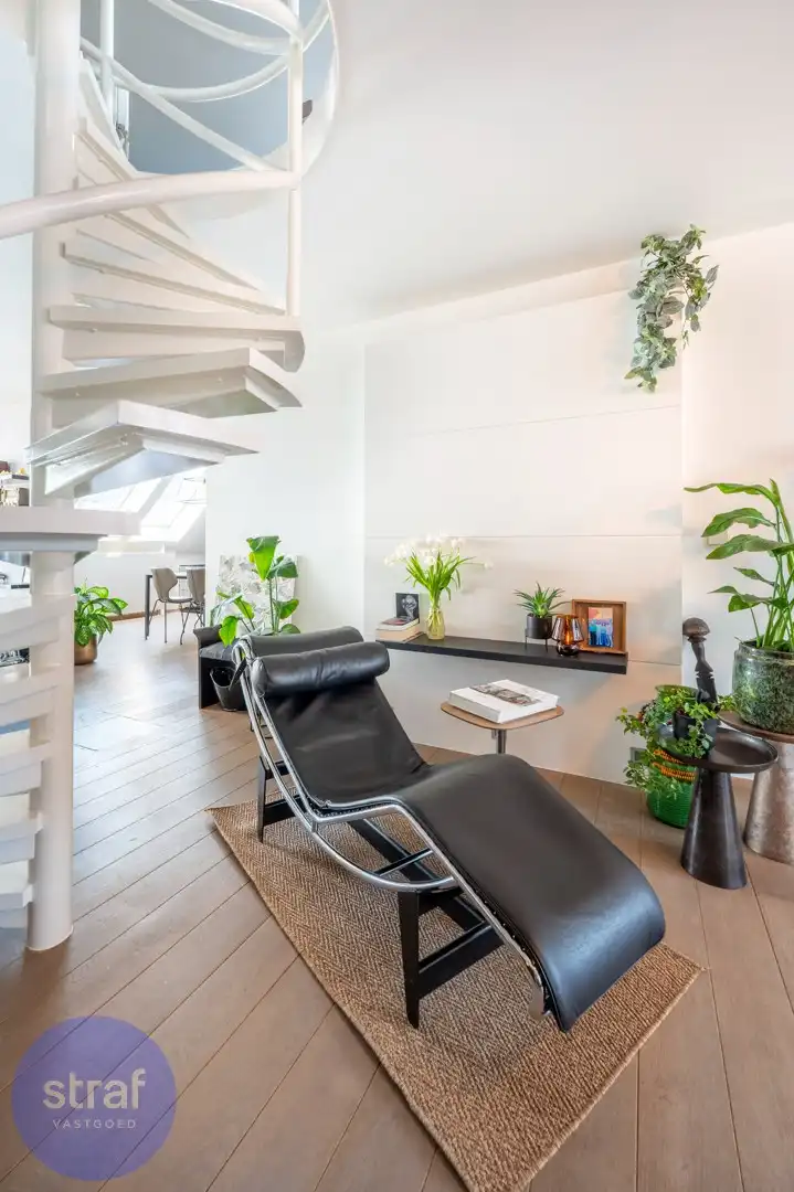 Penthouse met terras en zicht op de kathedraal in hartje Antwerpen foto 3