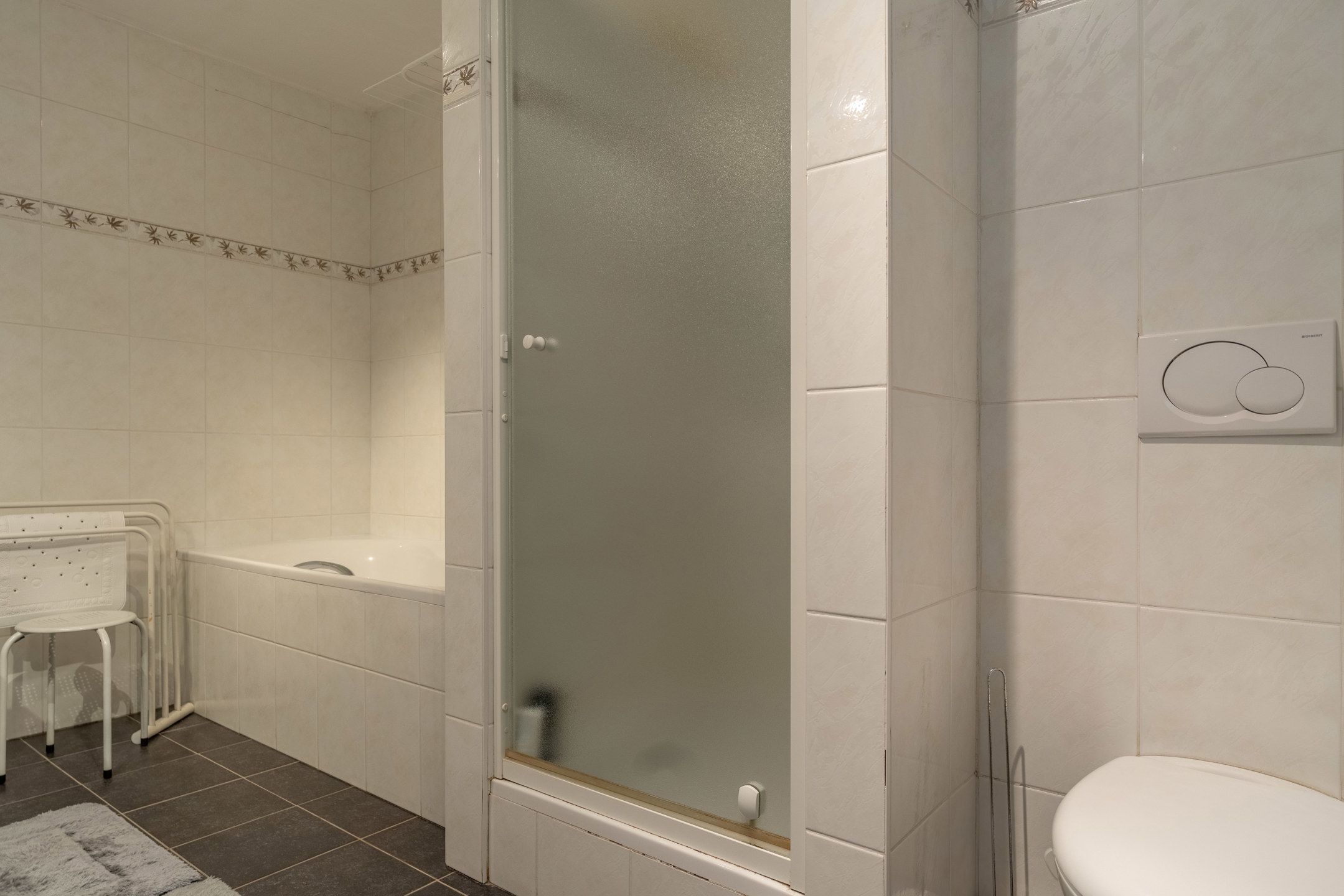 Gunstig gelegen woning (2003) op mooi perceel van 529 m² foto 30