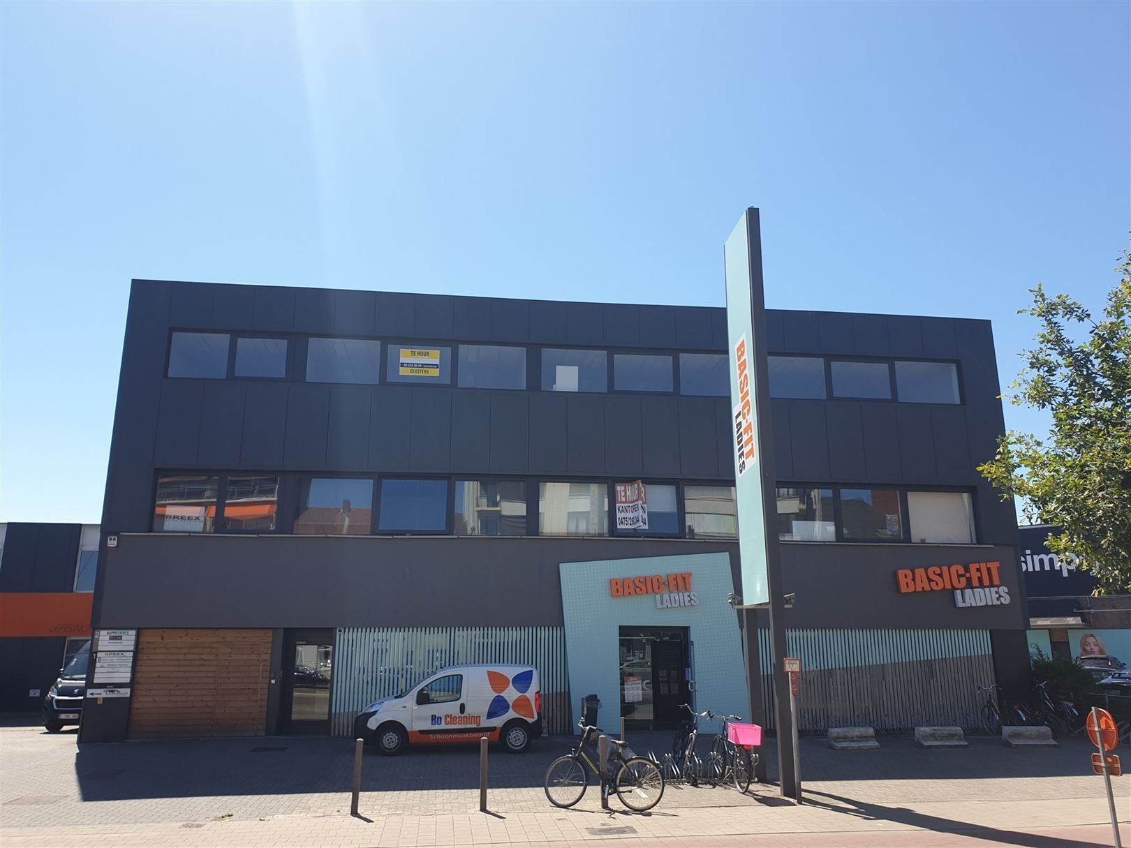 Budgetvriendelijke kantoren  foto {{pictureIndex}}