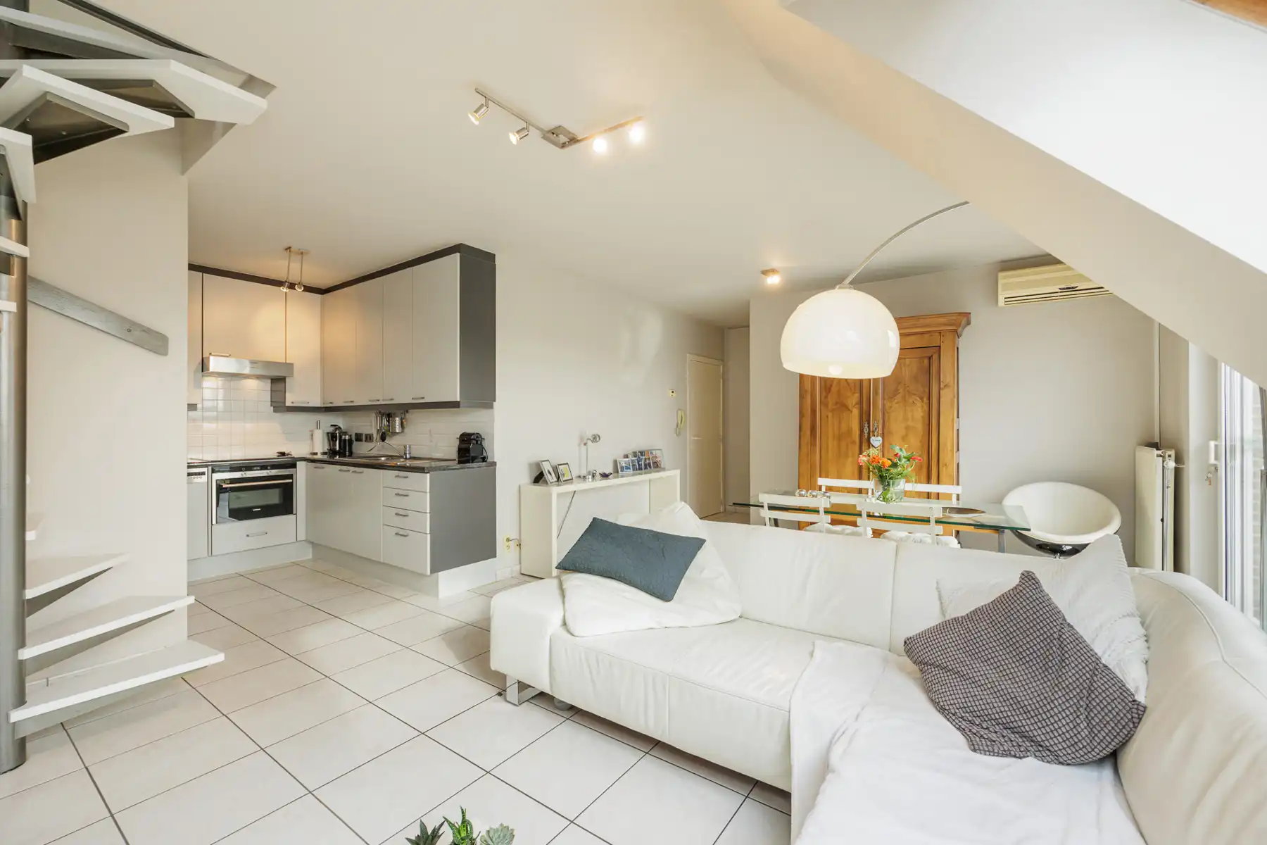 Appartement te koop foto 8