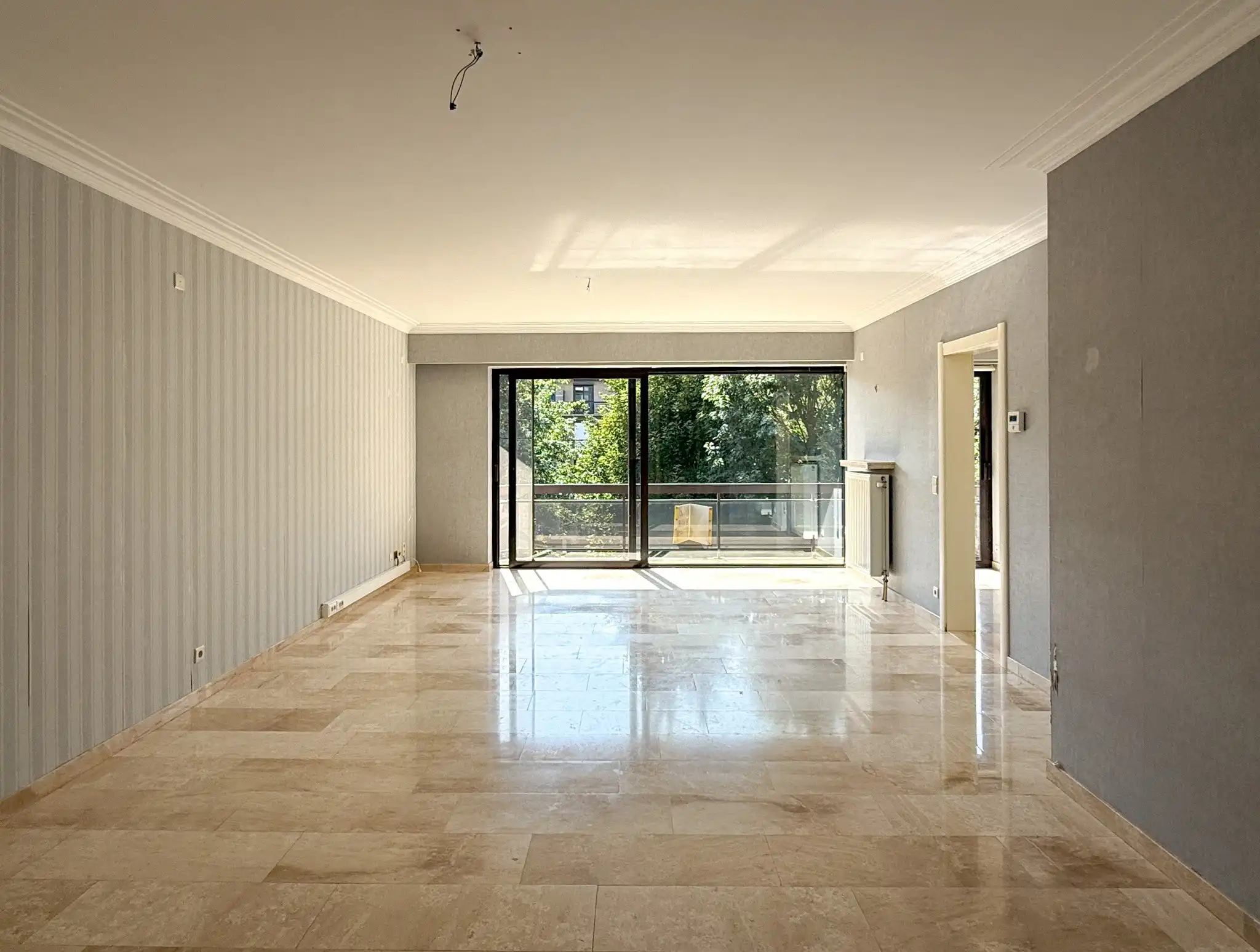 Appartement met twee slaapkamers, twee terrassen en garage in het hartje van Beveren foto 4
