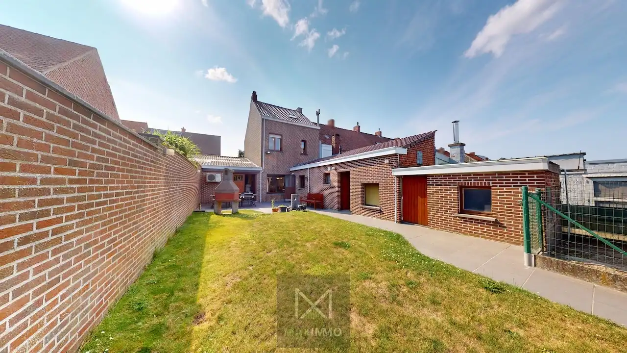 Woning met 3 garages, zonnepanelen, ruime tuin & aparte toegang – 830 m² perceel in Lauwe foto 14