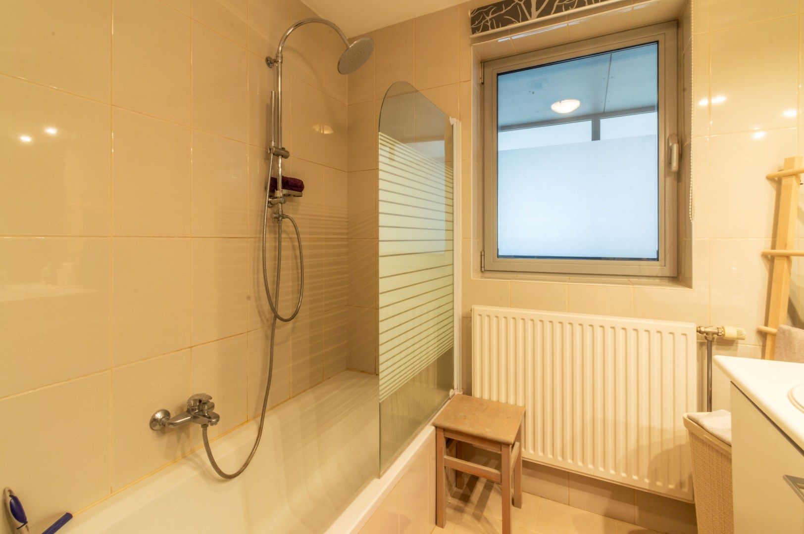 Een perfect onderhouden, instapklaar appartement te Halle! foto 19