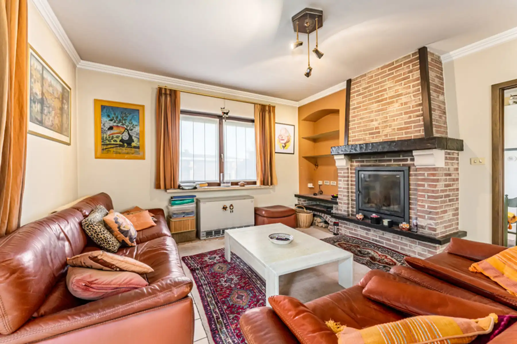 Vrijstaande woning op ruim perceel foto 6