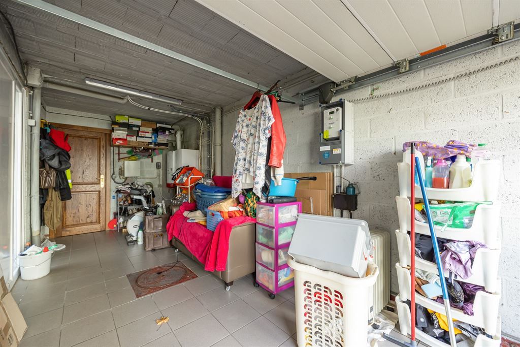 Op te frissen woning in rustige woonwijk! foto 19