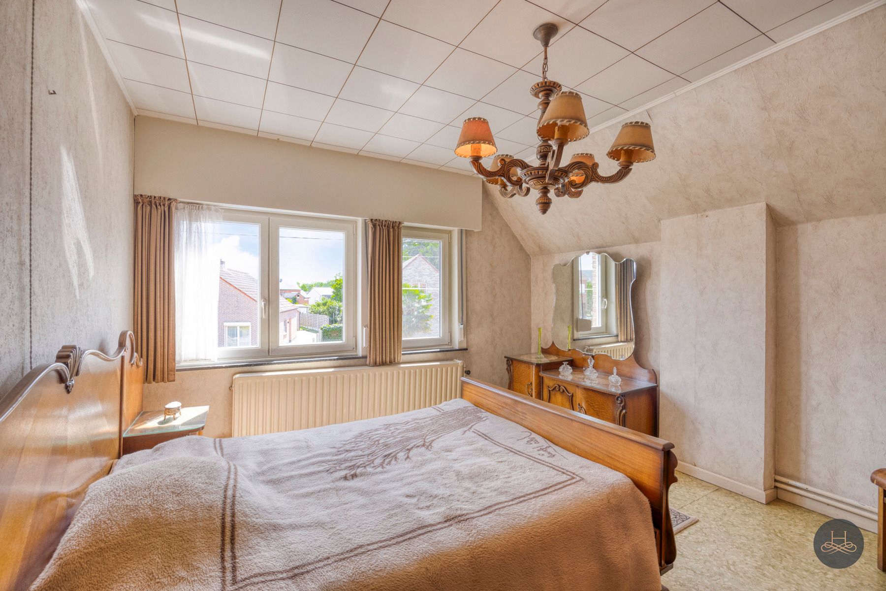 Te renoveren woning in rustige omgeving foto 12