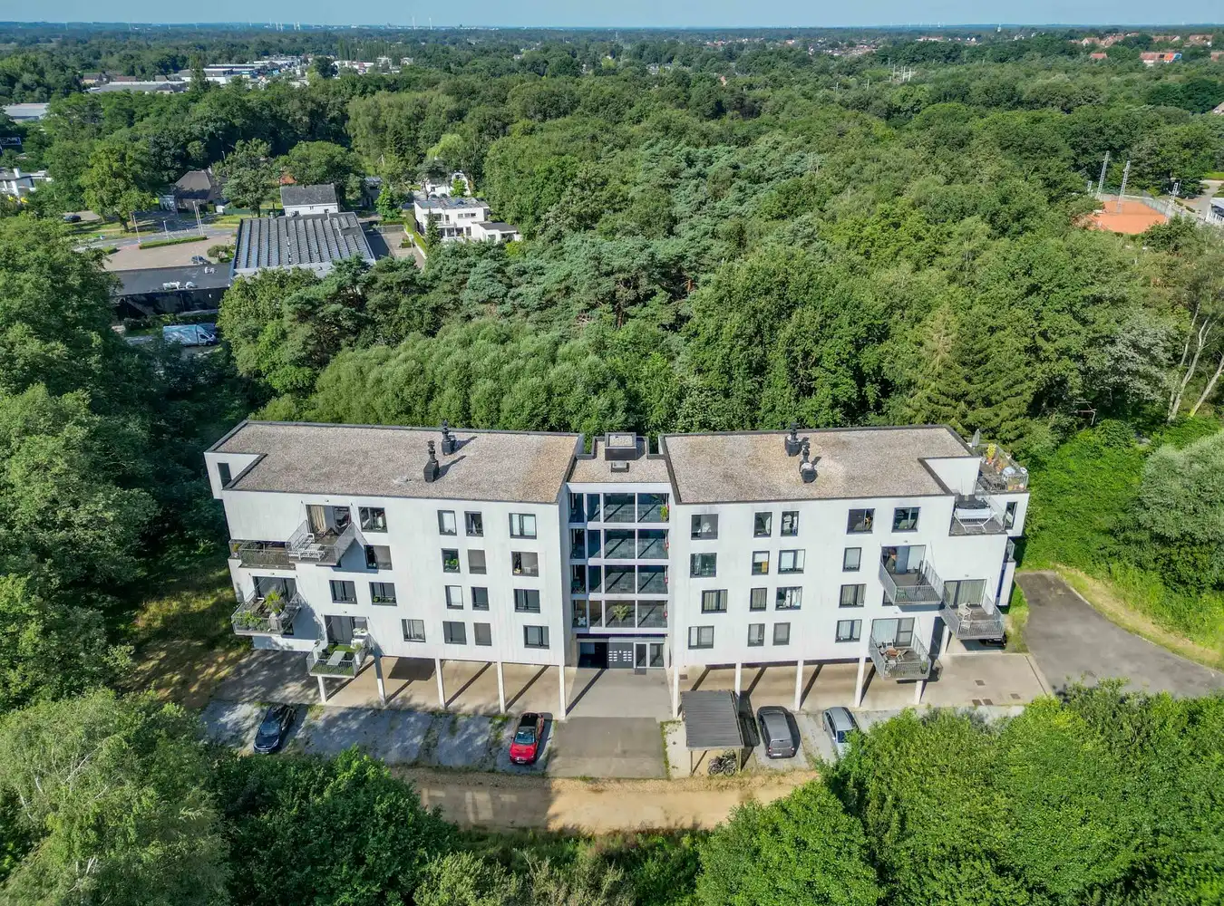 RUIM APPARTEMENT MET PRACHTIG UITZICHT foto 11