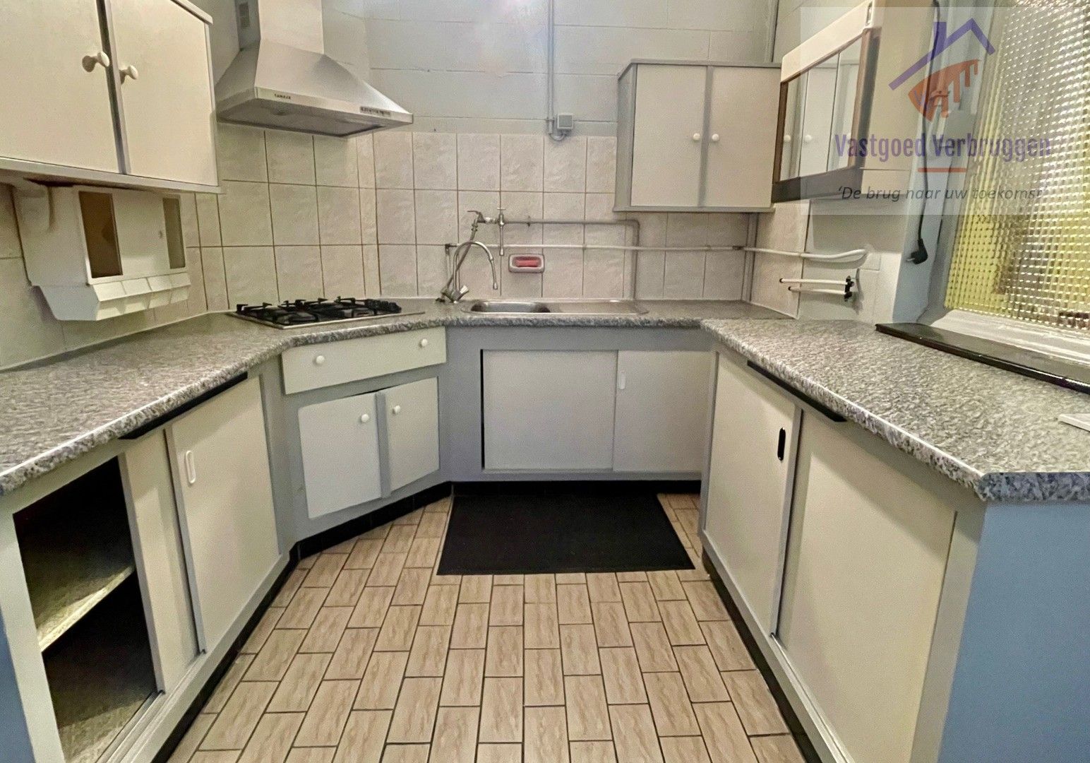 Te renoveren stadswoning in centrum Aalst foto 5