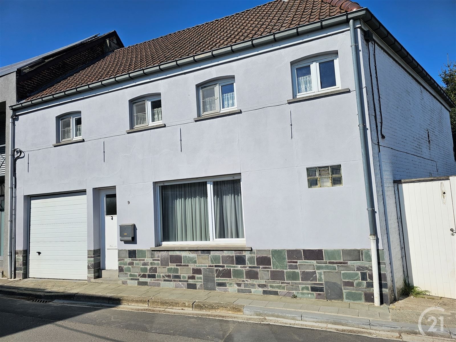 Centraal gelegen woning met 4 slaapkamers en tuin foto 18
