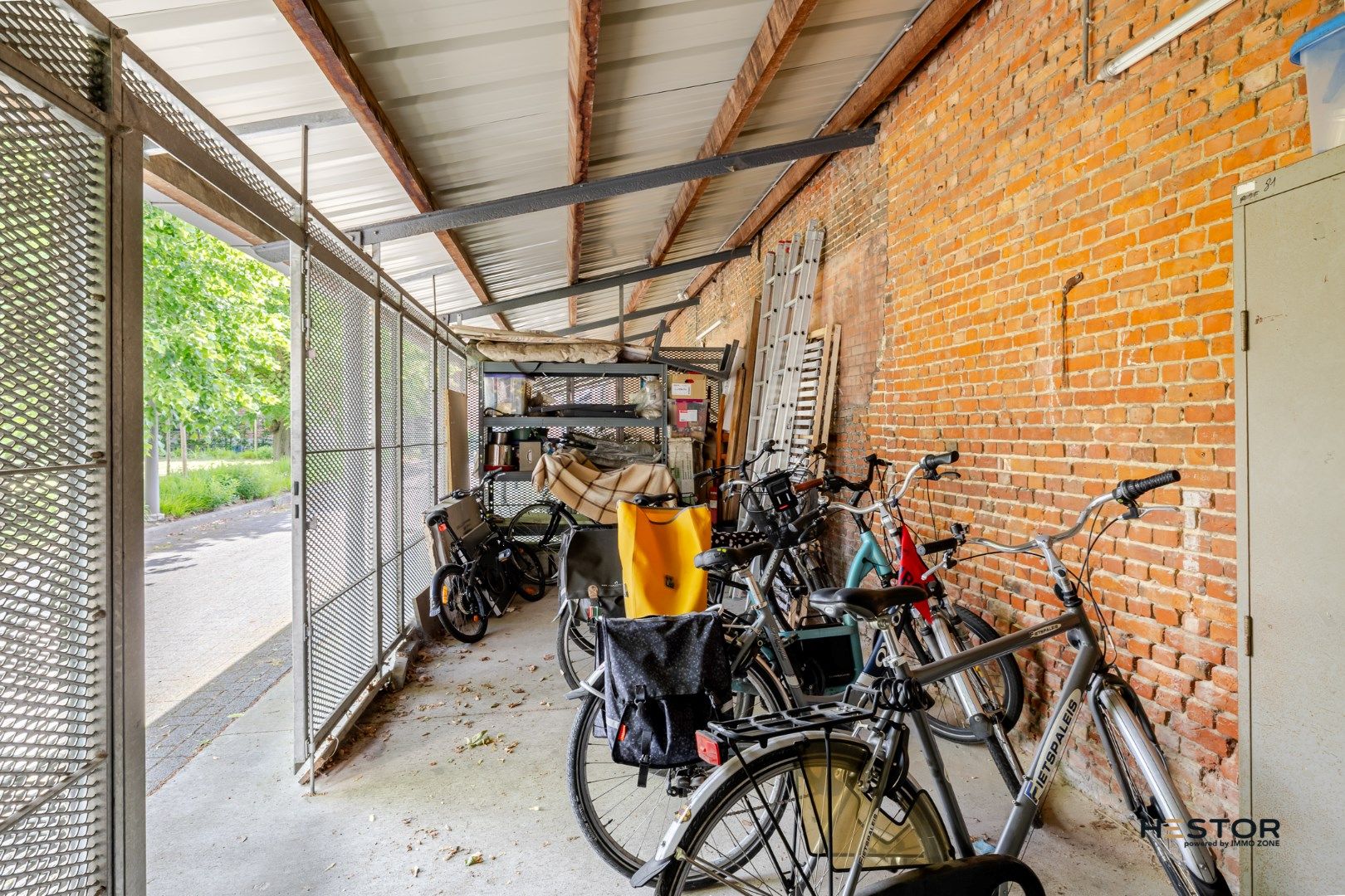 Ruim duplexappartement aan het rustige Sint-Rochushof foto 13