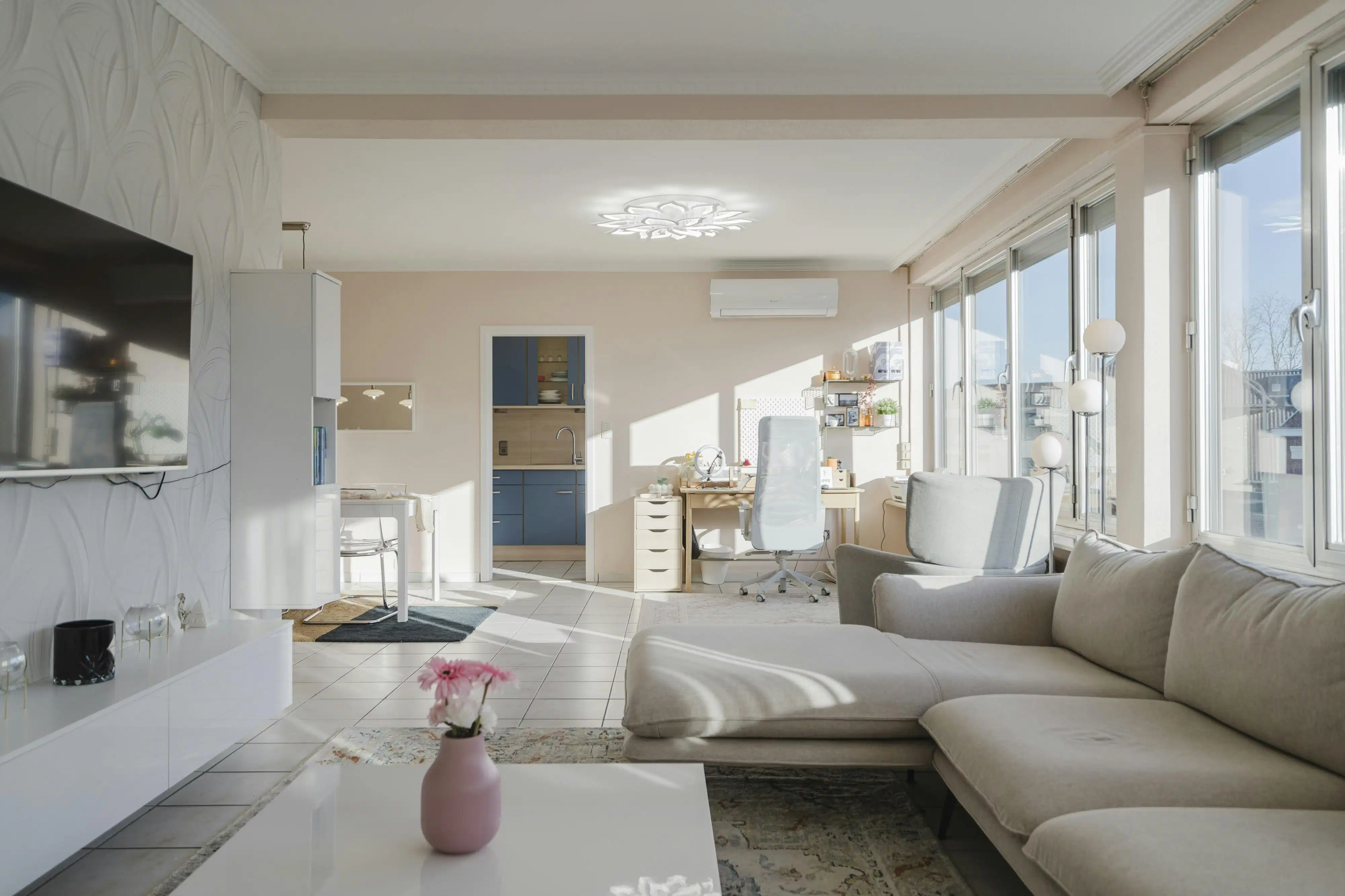 Ruim en instapklaar appartement te koop in Kortrijk foto 2