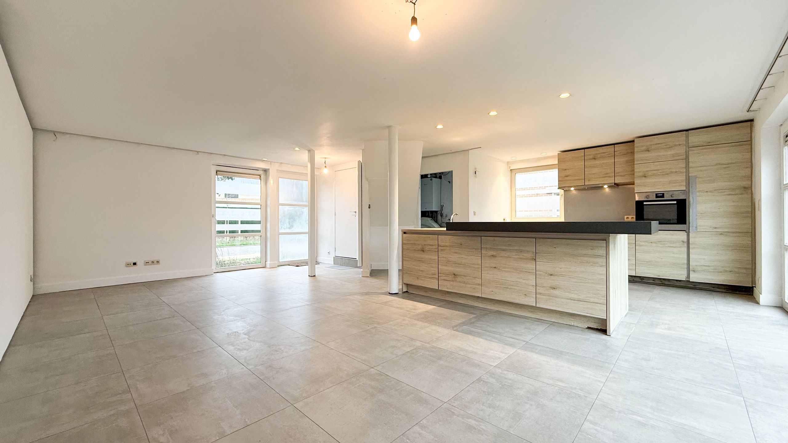 Te renoveren woning met grote tuin in doodlopende straat! foto 14