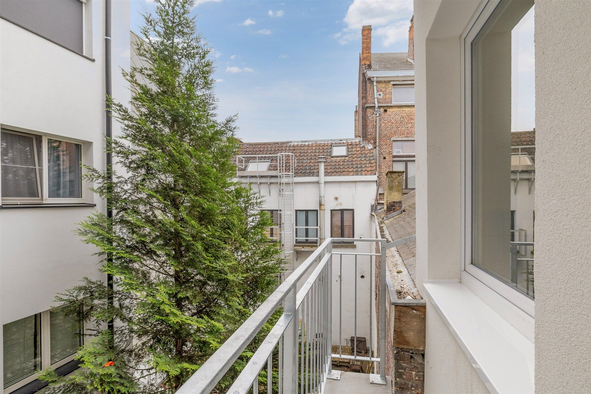 Interessant één slaapkamer appartement op top ligging in Gent  foto 18