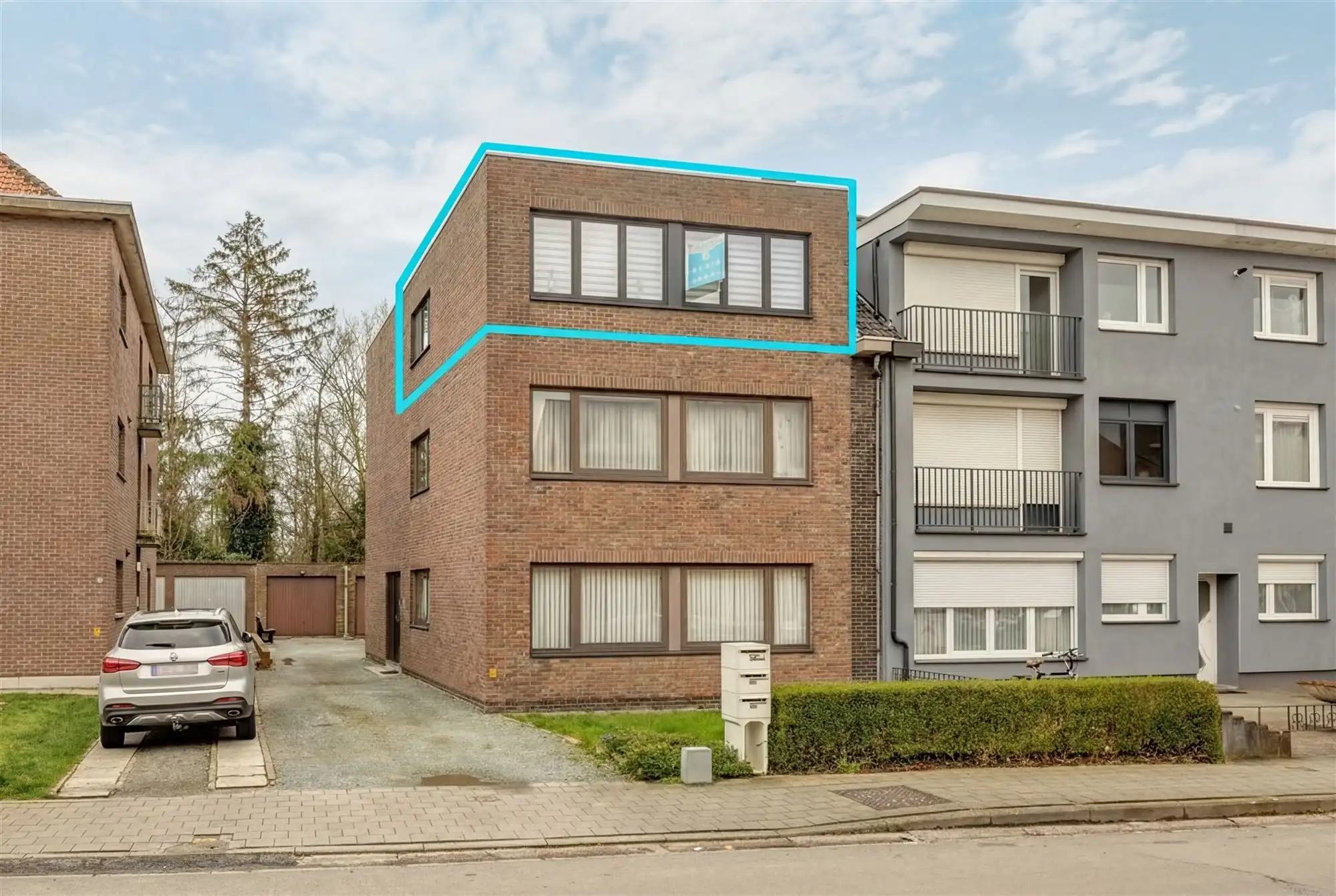 Instapklaar appartement met terras en garage foto 2