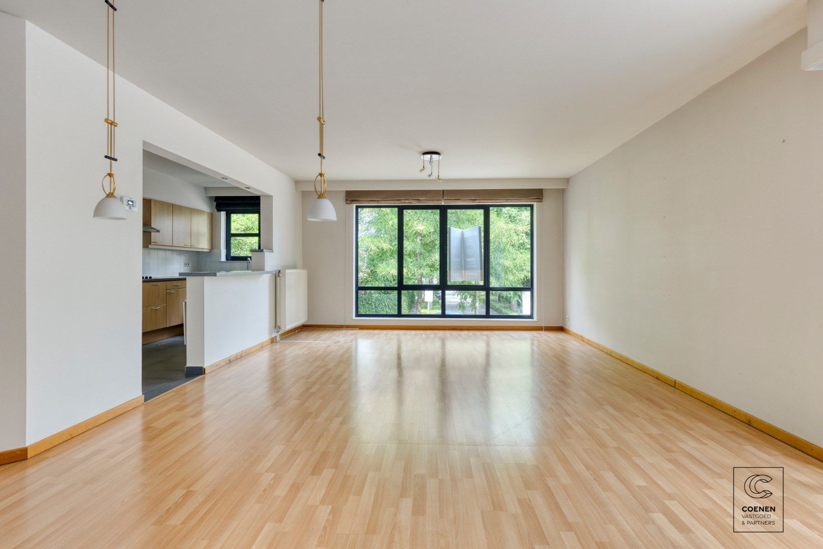Prachtig appartement van 115 m² met 3 slaapkamers op een uitstekende locatie te Brasschaat! foto 4