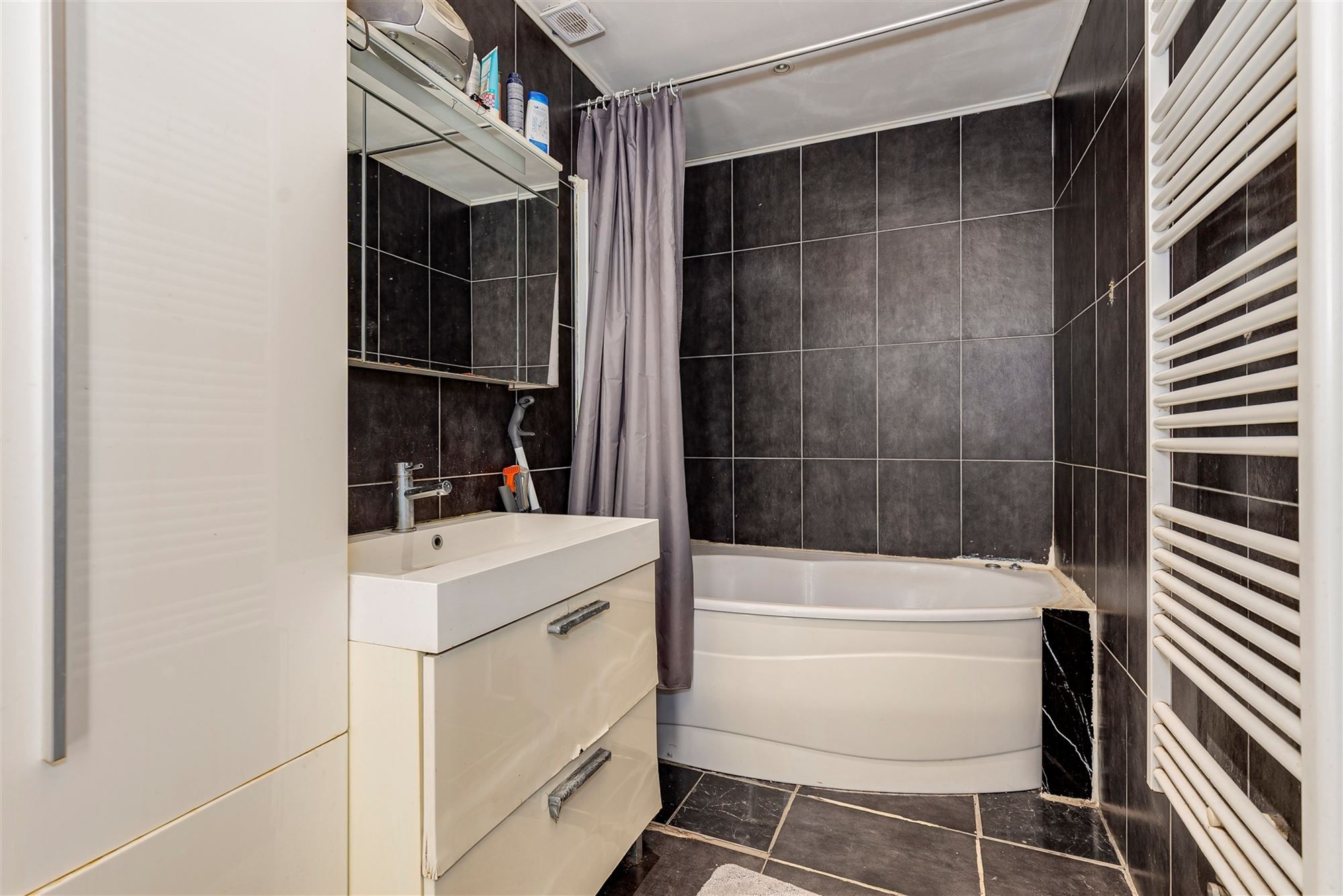 Op te frissen 1-slaapkamer appartement in Deurne foto 11