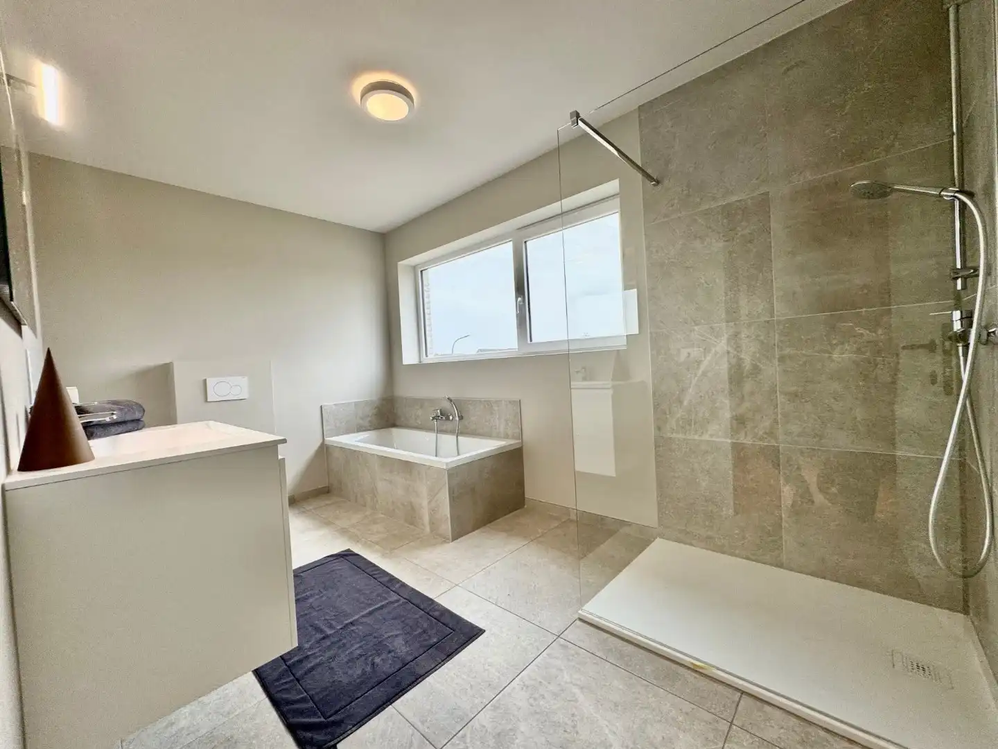 LOT 1 - HOB OP EEN PERCEEL VAN 352M² MET 3 SLPKS, GROTE OPRIT EN RUIME TUIN  foto 11